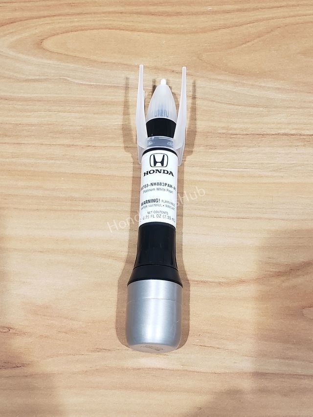 Genuine Honda Platinum White Pearl NH883 Touch Up Paint 08703-NH883PAH-A1 / ES