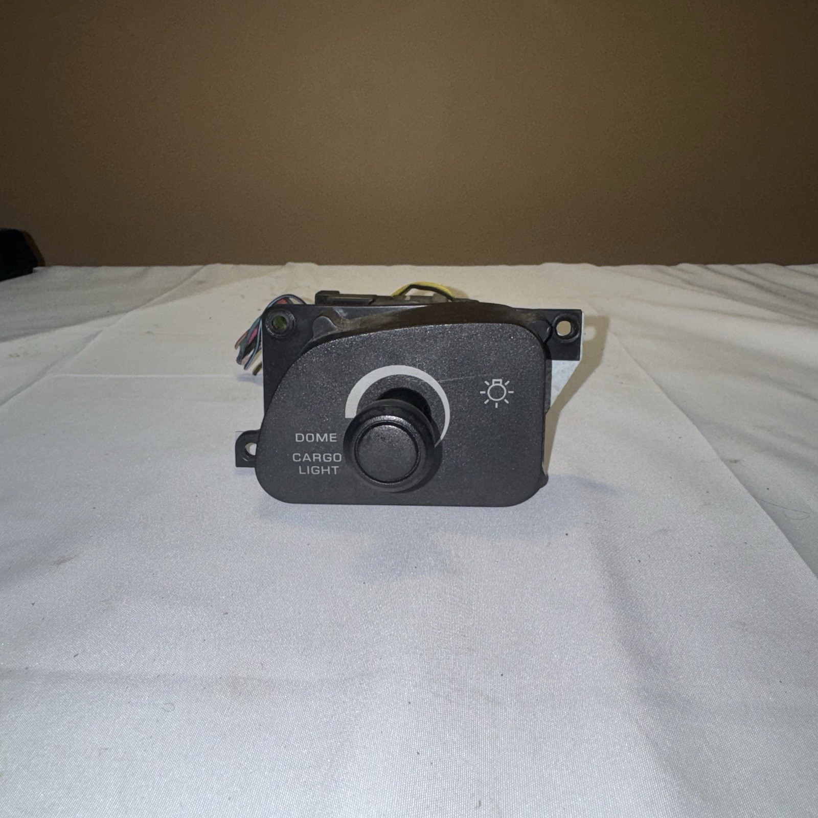 1994-1997 Dodge Ram 1500 2500 3500 Headlight Dome Cargo Switch 56021895AA OEM