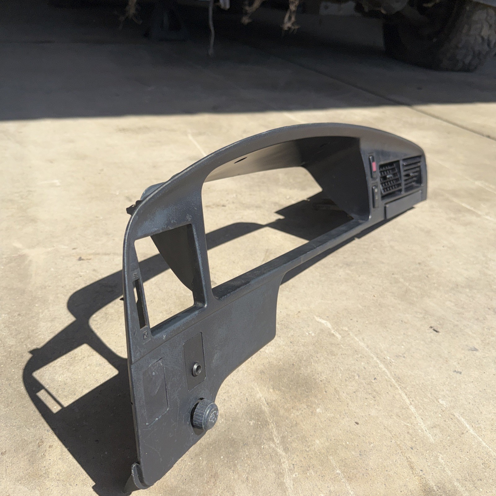 89-95 Toyota Pickup 90-95 4Runner Dash Instrument Cluster Bezel OEM 55411-89109