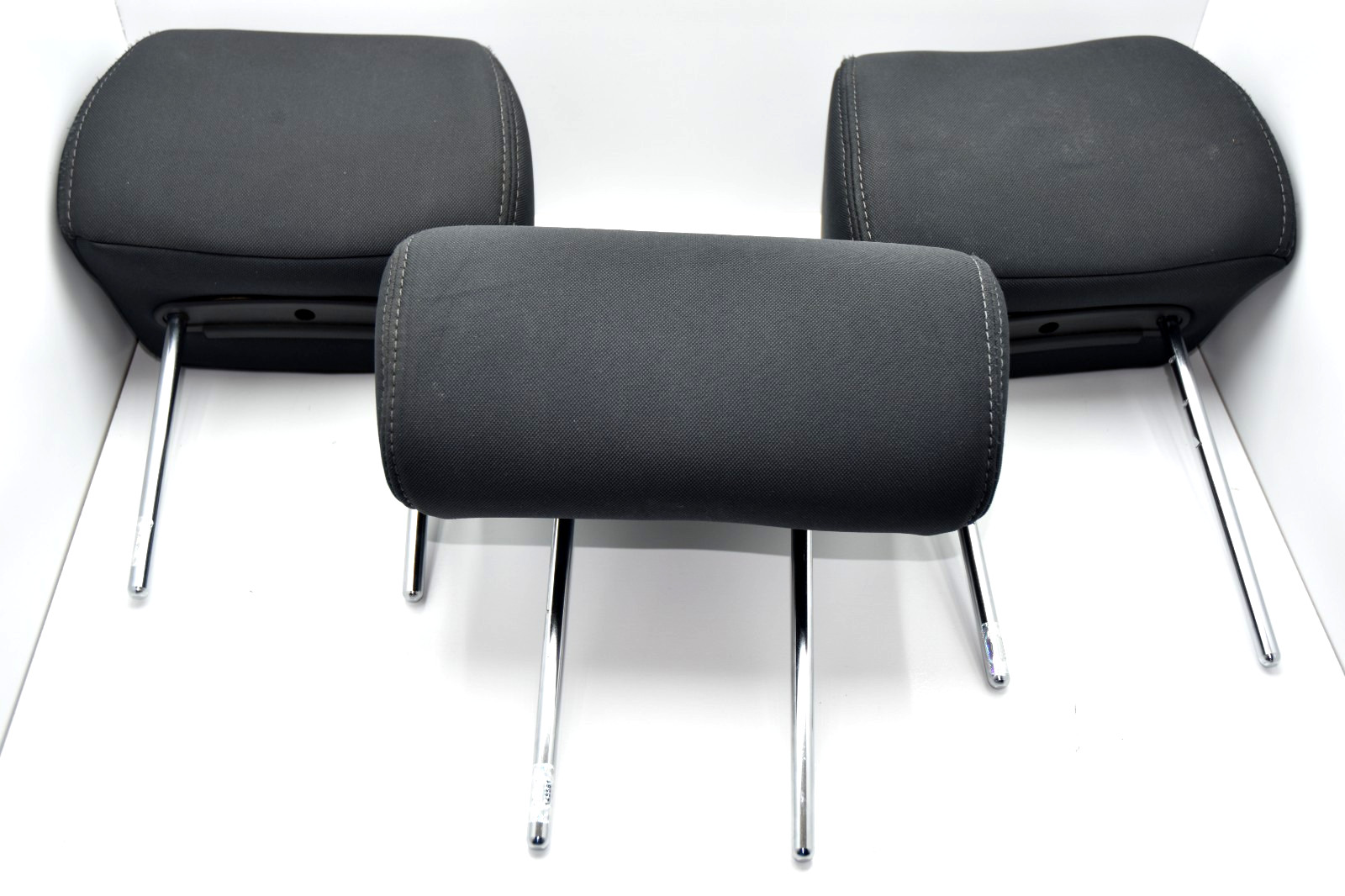 🚚 2016-2020 Kia Sorento REAR Seat 2nd ROW Black FABRIC Headrest Set Of 3 OEM