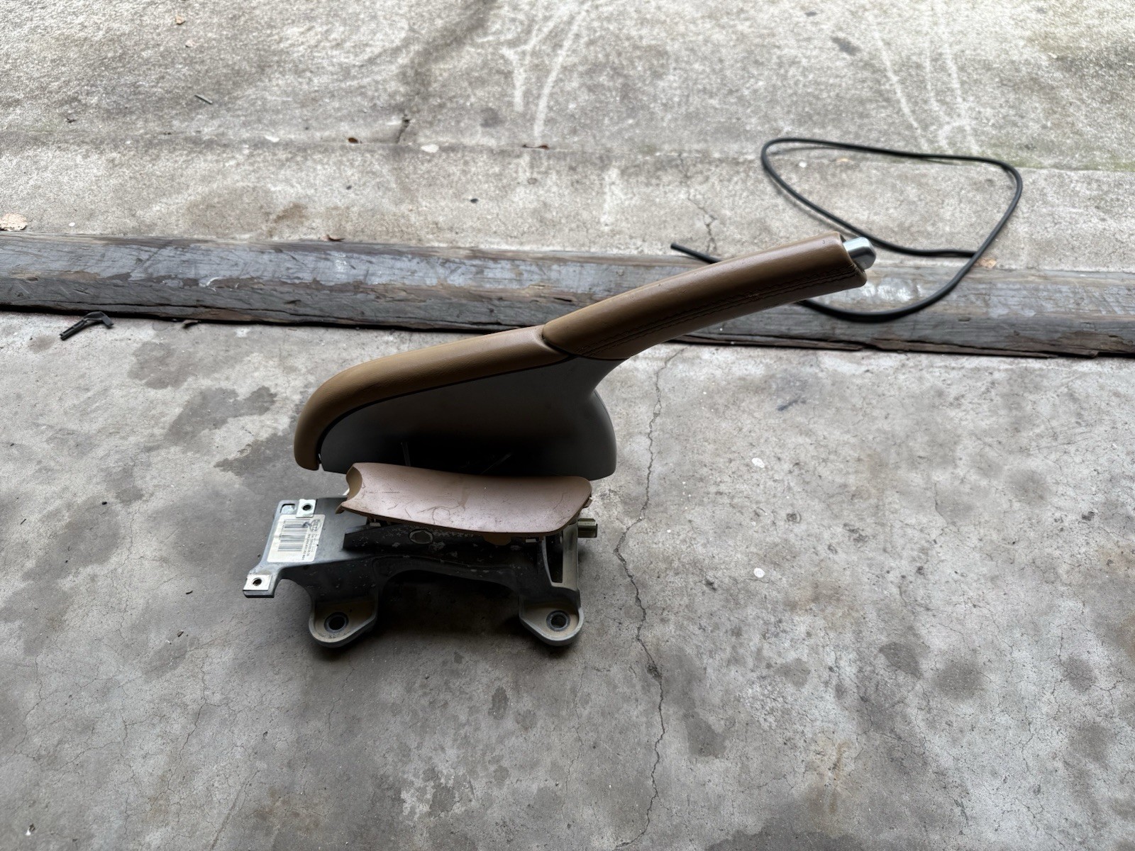 PORSCHE 997 & 987 OEM GENUINE ORIGINAL BEIGE LEATHER COLOR HANDBRAKE LEVER