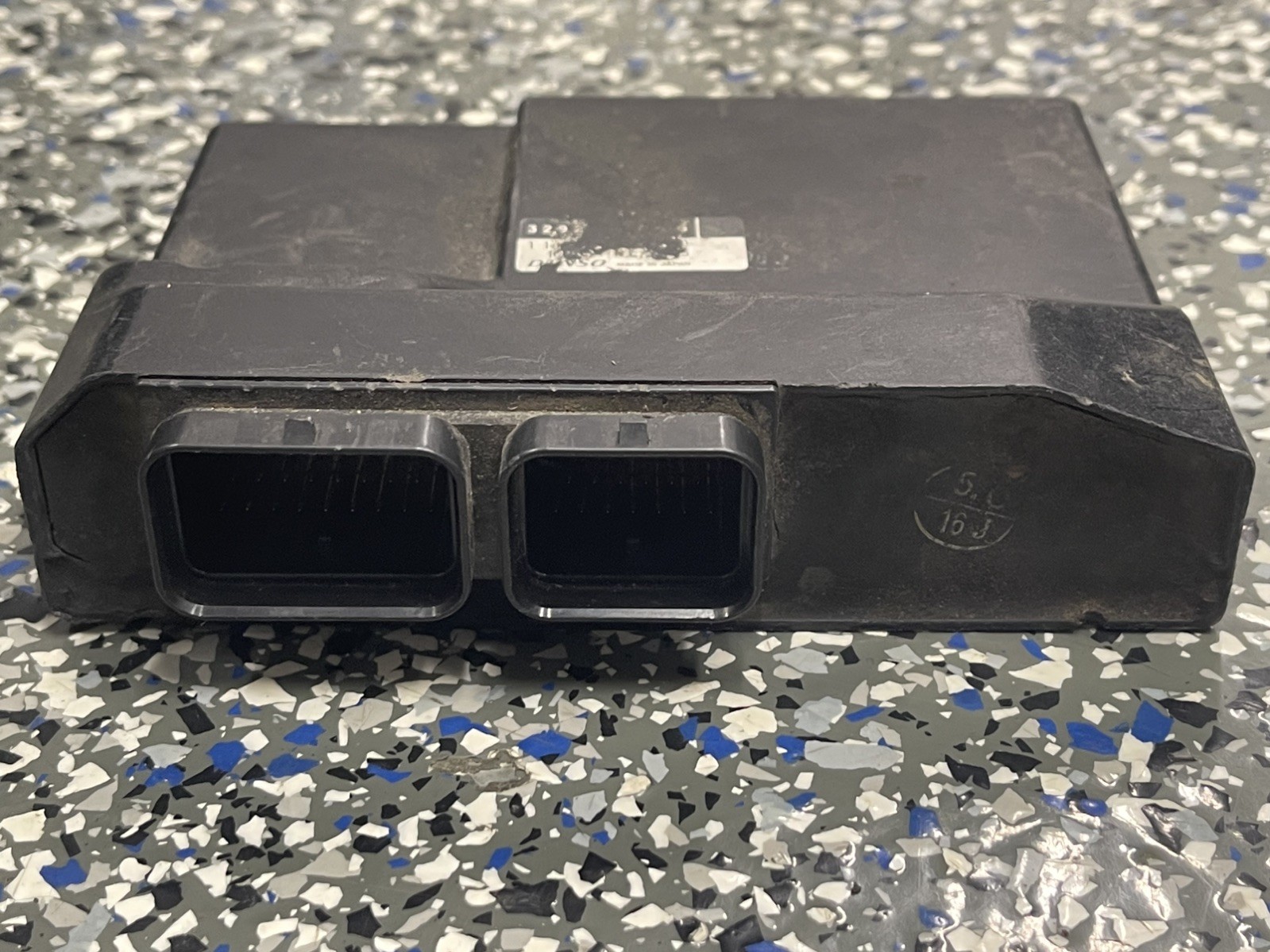 2001 01-02 Suzuki GSXR 1000 GSXR1000 ECU CDI Engine Control Unit Module Computer
