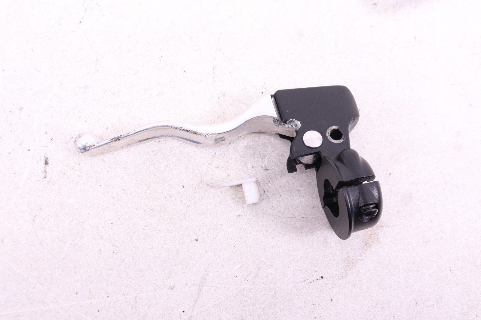 2024 18-24 HARLEY HERITAGE FLHCS 114 OEM CLUTCH PERCH MOUNT U15