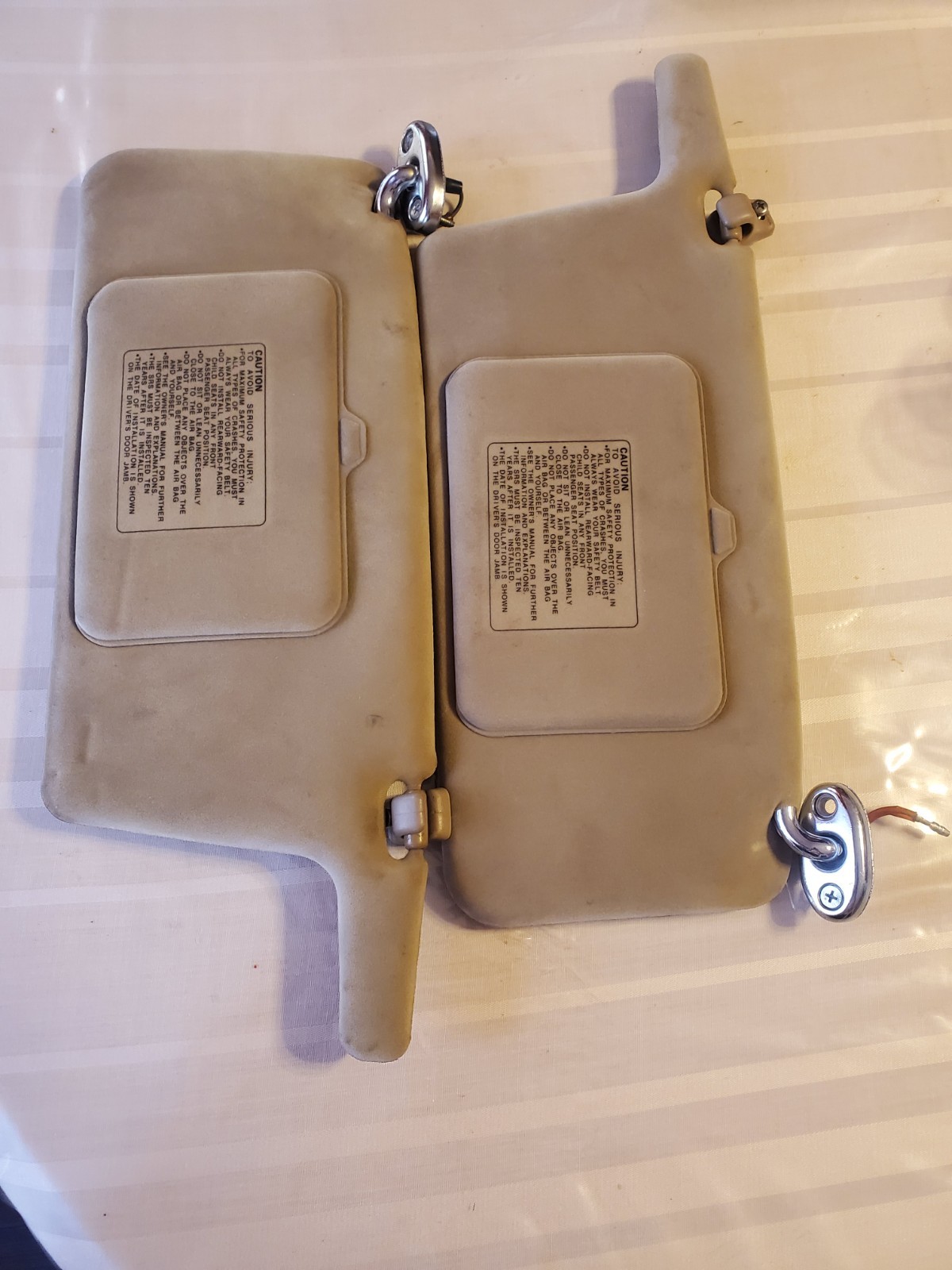 1994-1997 Honda Accord LH Driver & RH Passenger Sides PAIR TAUPE Sun Visors OEM 1994-1997 Honda Accord LH Driver & RH Passenger Sides PAIR TAUPE Sun Visors OEM