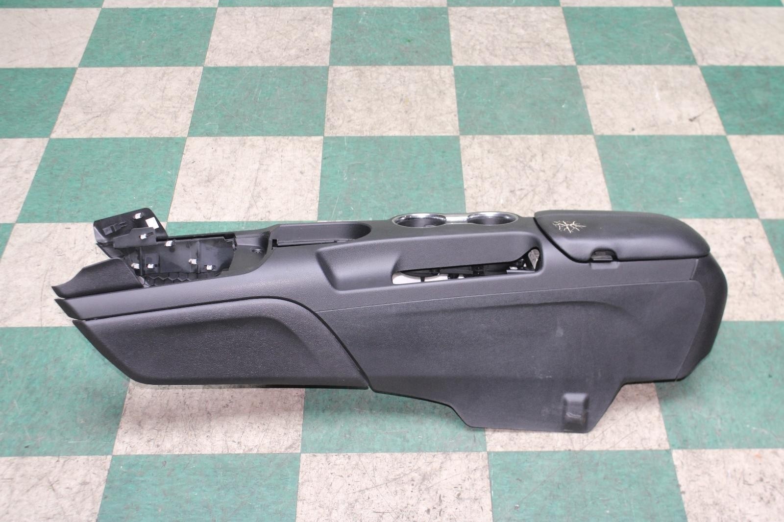 ⚠️DMG⚠️ 15-22 Mustang Black Leather Floor Center Console Armrest Lid OEM OE WTY