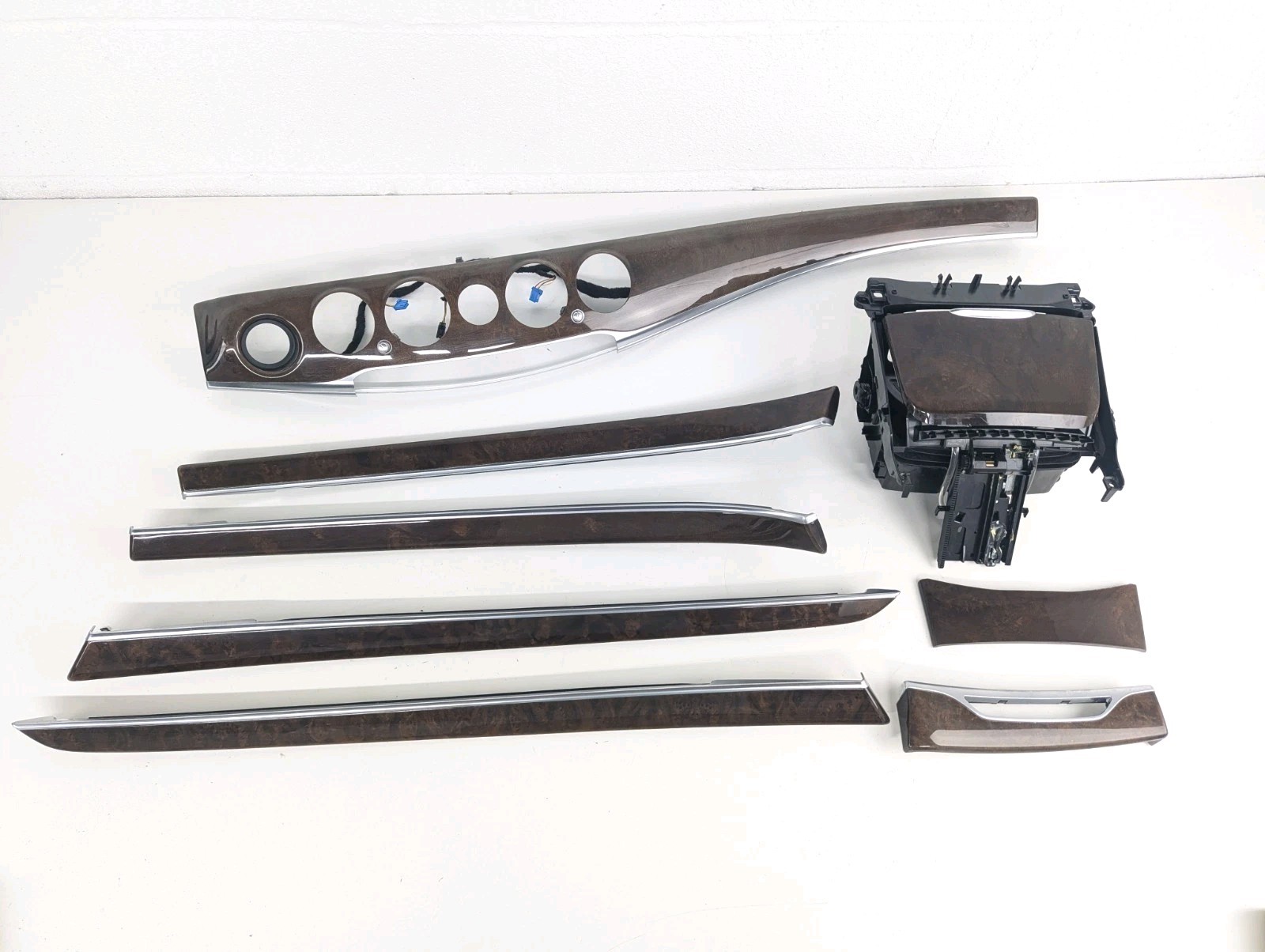 14-20 MERCEDES S550 W222 INTERIOR WOOD TRIM SET 14-20 MERCEDES S550 W222 INTERIOR WOOD TRIM SET