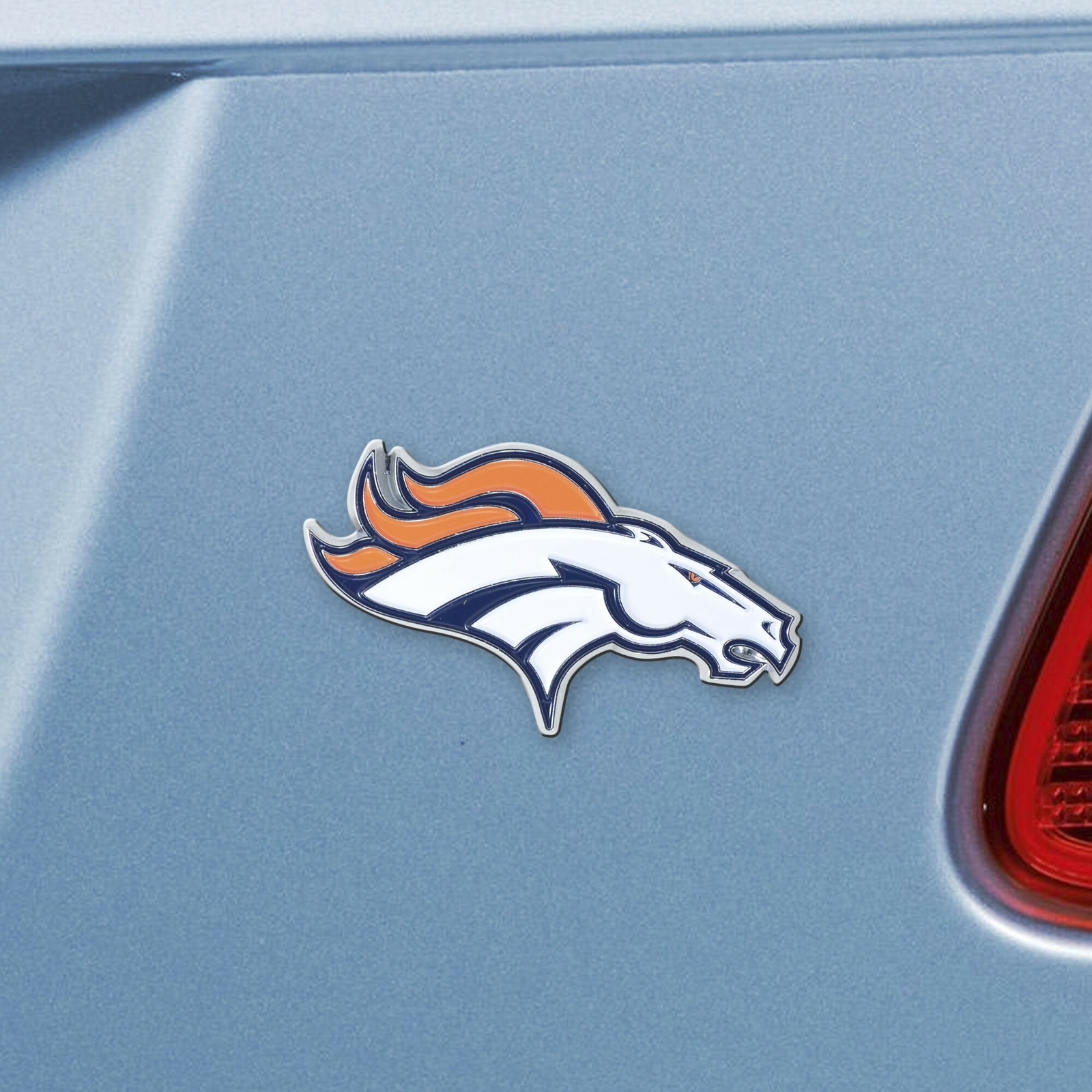 Fanmats 22554 Denver Broncos 3D Color Metal Emblem