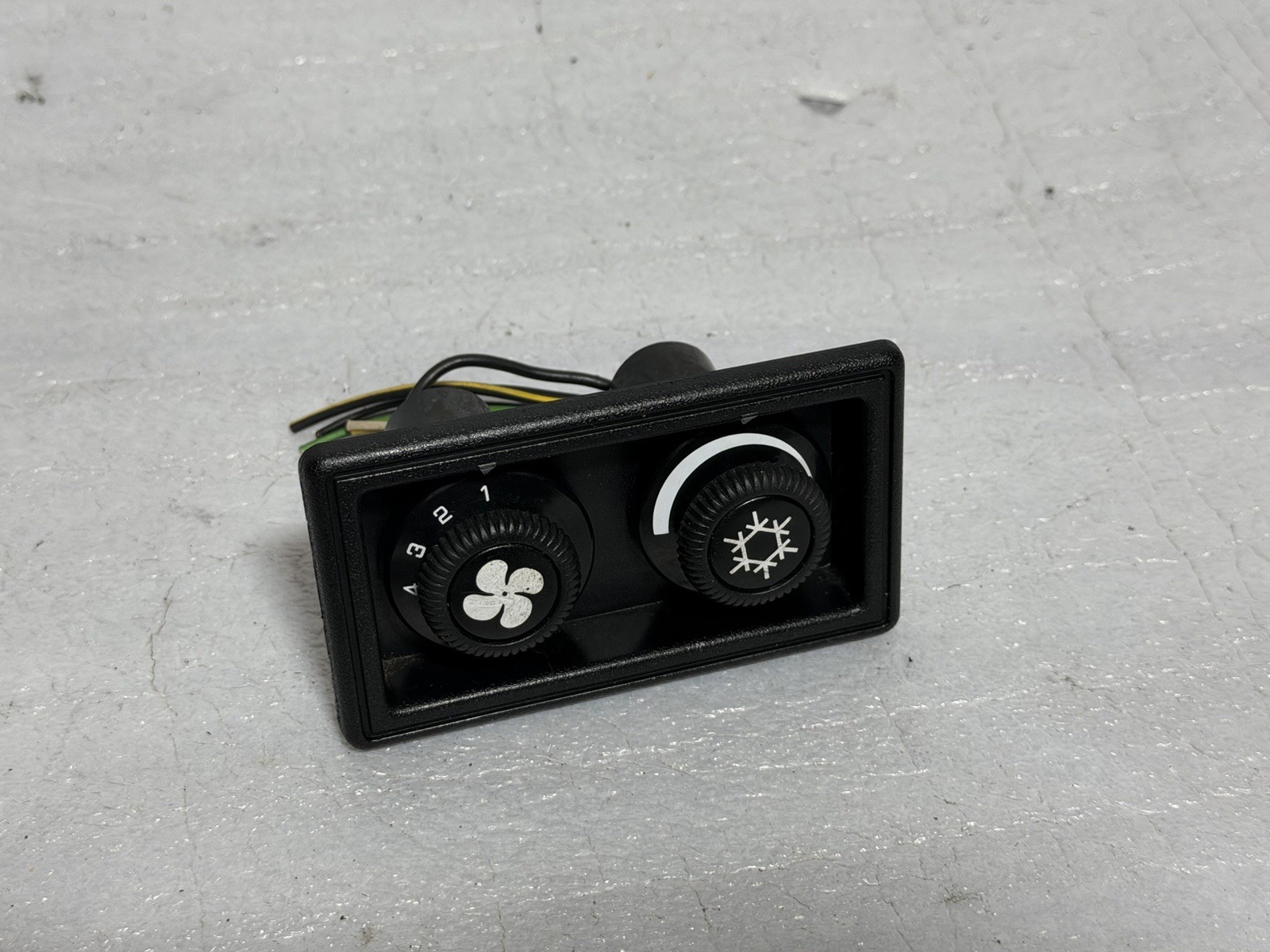 1986 VW Vanagon Westfalia A/C Dash Controls OEM Factory Tested