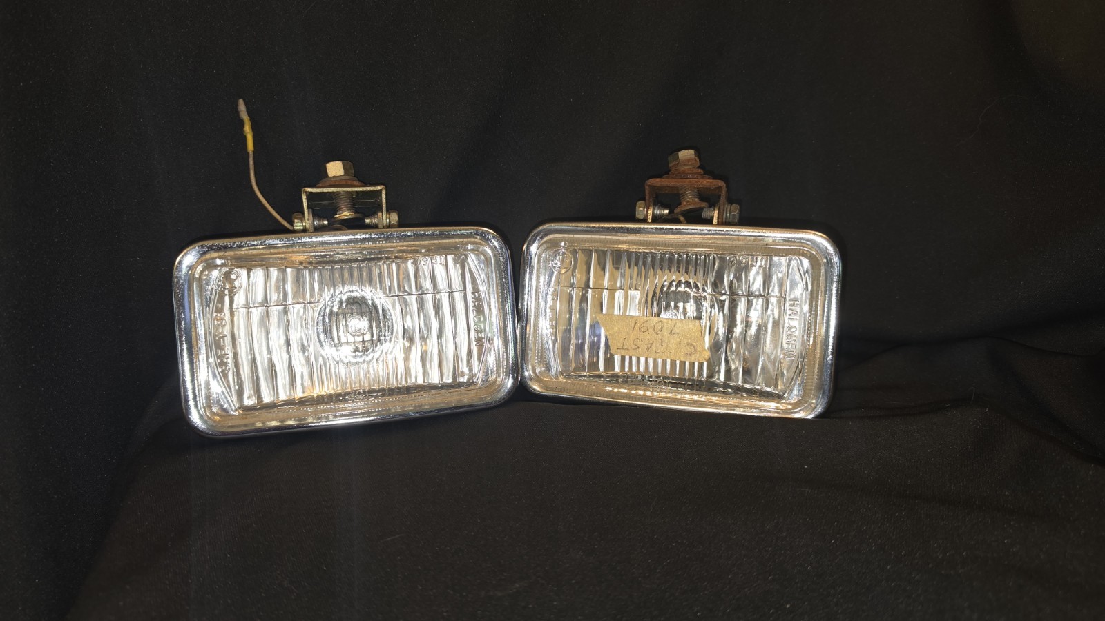 Vintage Magnum JF612 Clear Fog Driving Lights SAE F83/Y83 Untested 