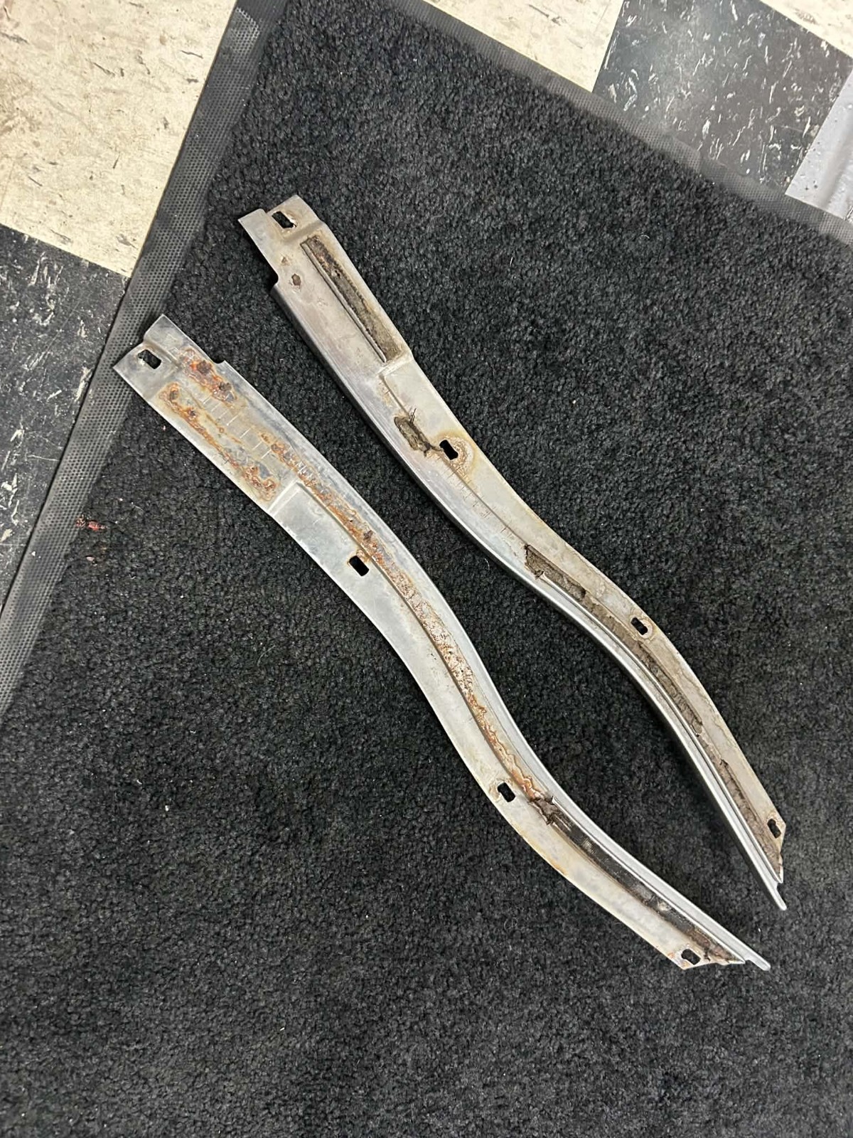 1958 Chevrolet Impala Convertible Quarter Beltline Molding Pair OEM 