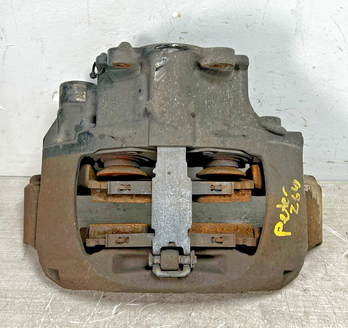 2020 Peterbilt 579 Bendix RH Right Passenger Disc Brake Caliper *2271* 2020 Peterbilt 579 Bendix RH Right Passenger Disc Brake Caliper *2271*