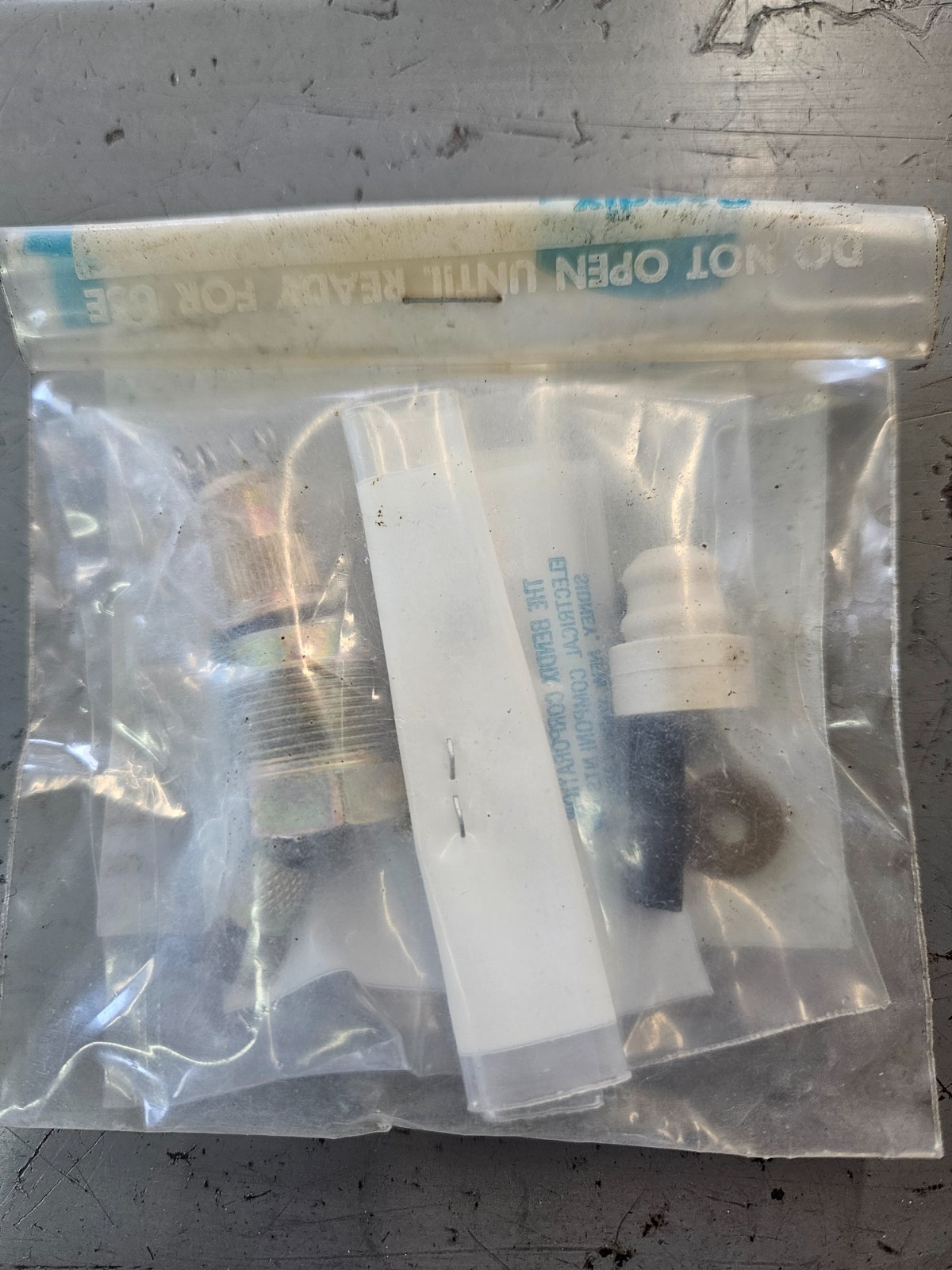 Bendix Mags 10-94460-60 Terminal Kit New Old Stock