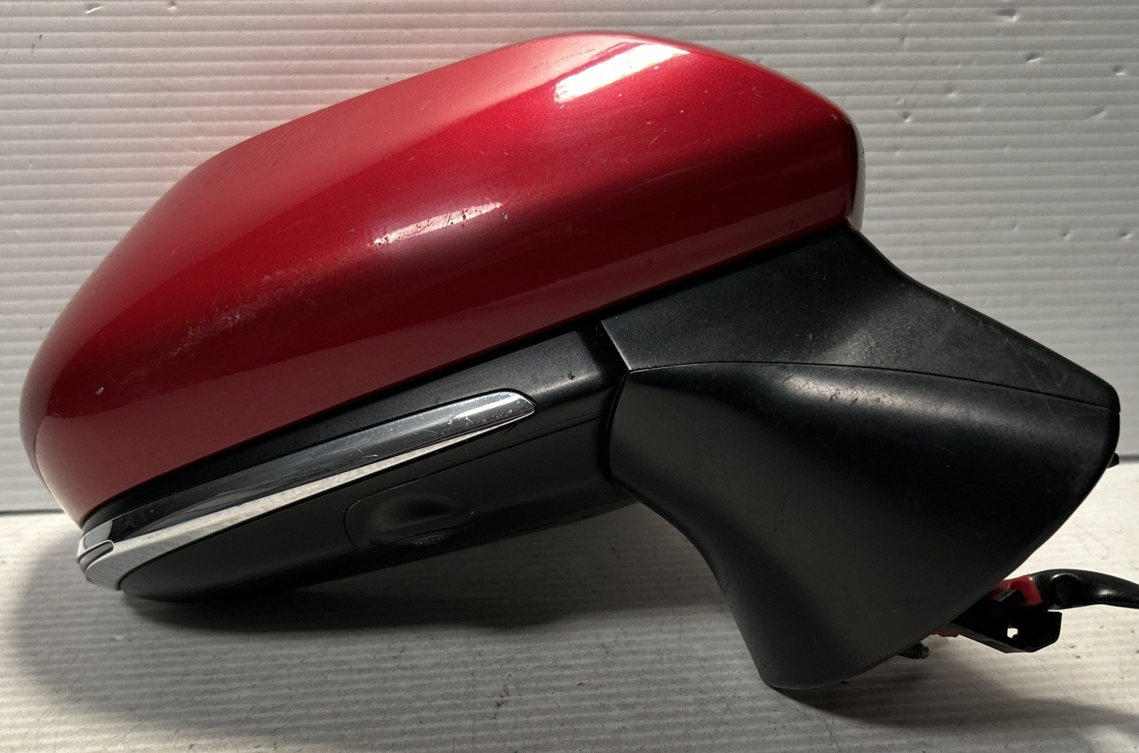 2019 - 2022 Toyota Avalon Door Mirror Camera BlindSpot Signal Passenger OEM 2593