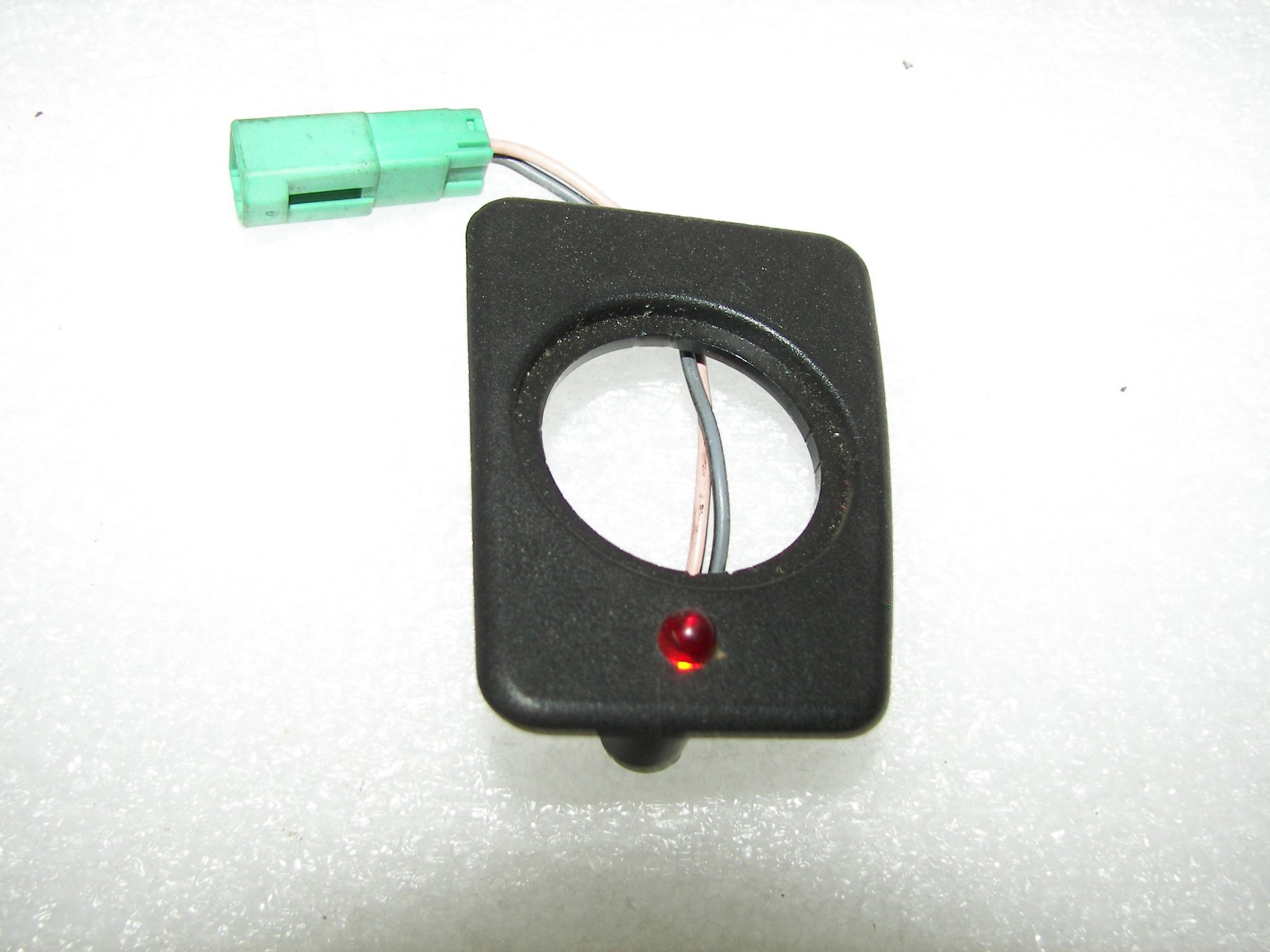  NOS Orig. Jaguar Cigar-lighter bezel BEC24648/BEC15273 LEG (w/ Security LED)