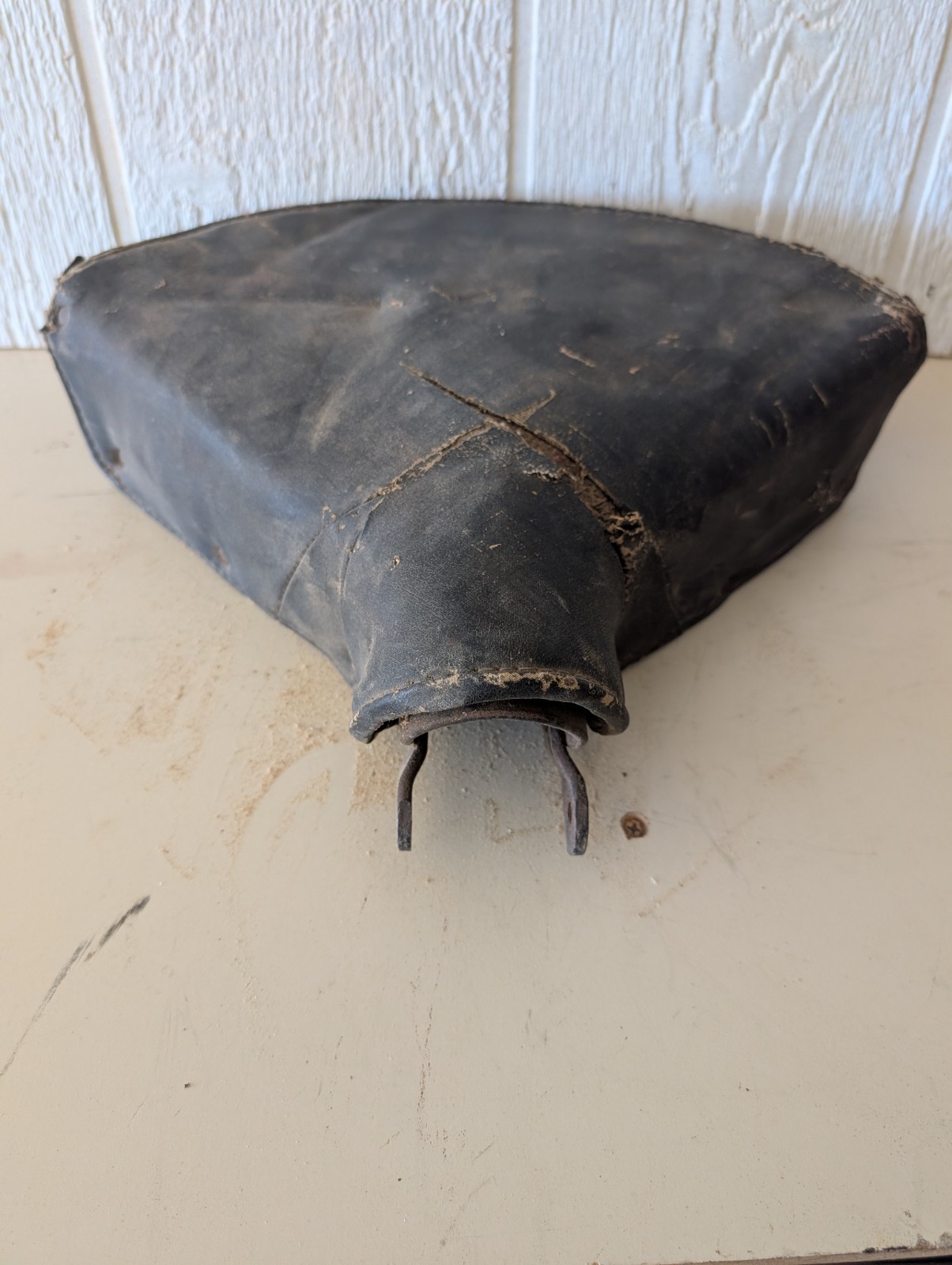 Vintage Solo Motorcycle Seat Saddle BSA Norton Matchless Triumph AJS Rigid
