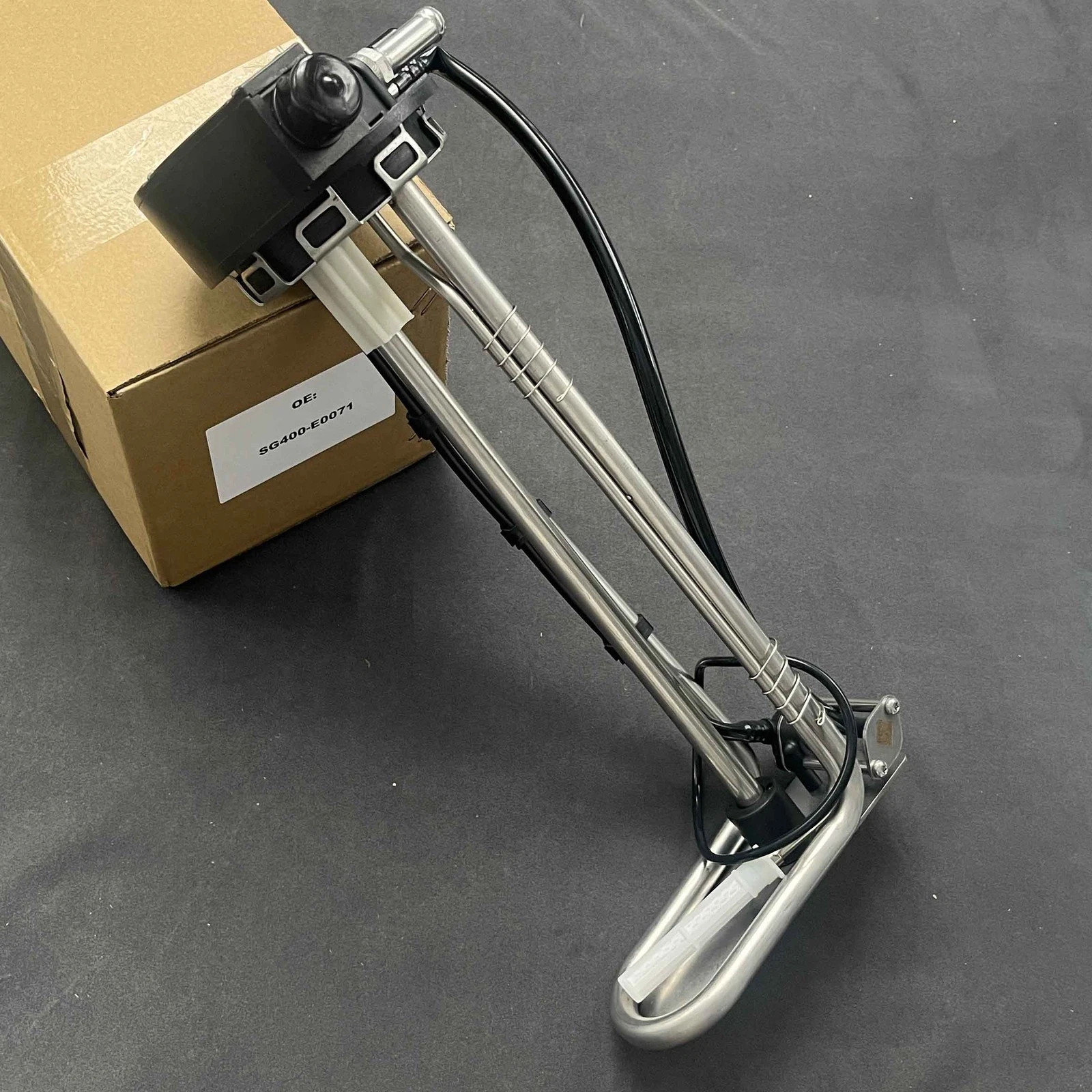 New DEF Tank Level Sensor Head Sensor for HINO SG400-E0071 SG400E0071