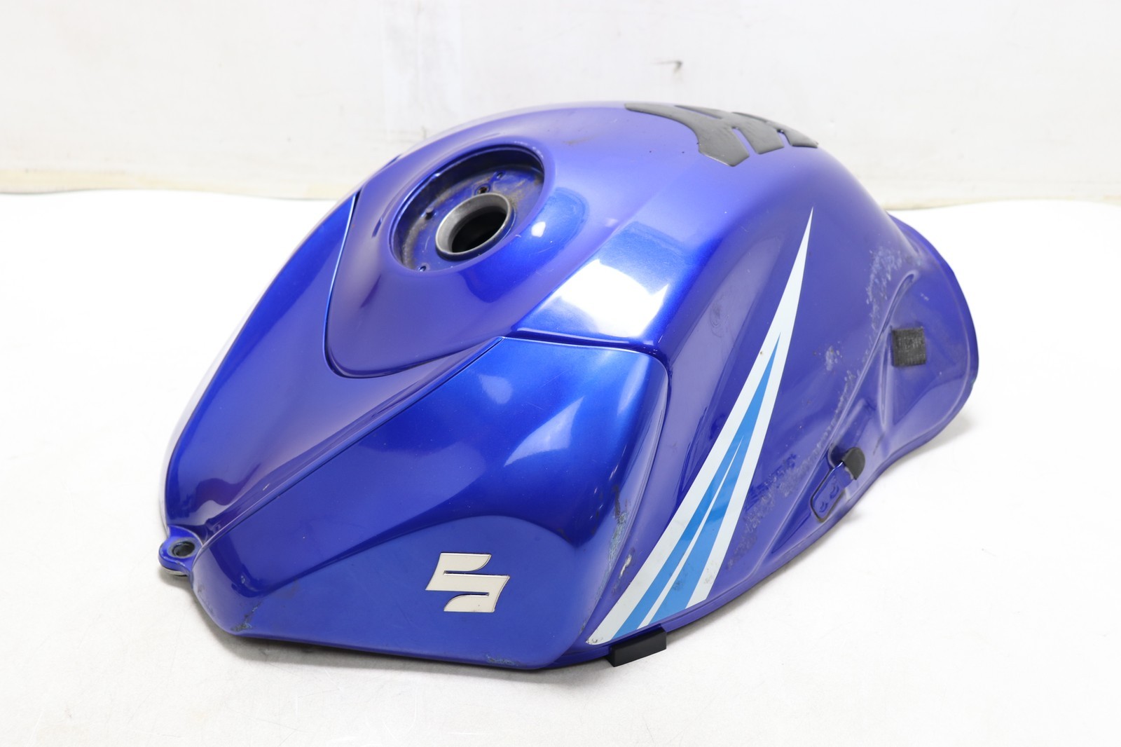06-07 SUZUKI GSXR 750 OEM BLUE GAS TANK FUEL CELL PETROL RESERVOIR NO DENTS RUST