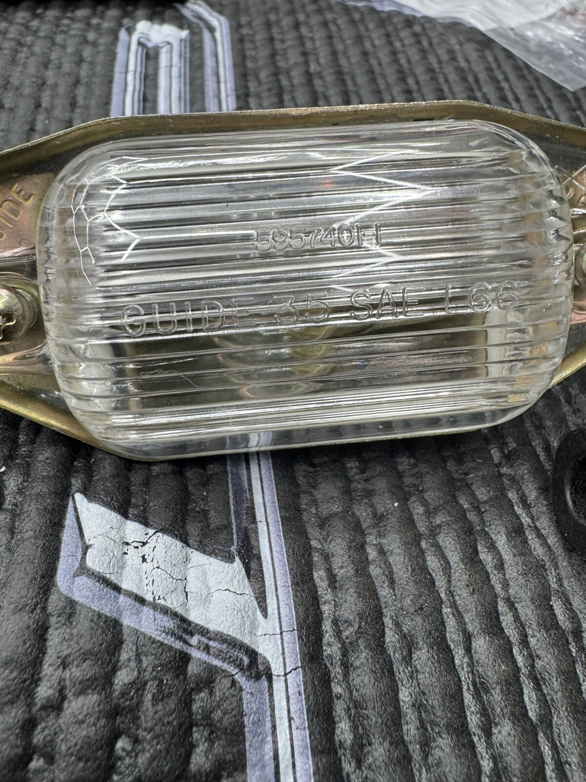 Corvette rear license plate light lamp assembly GM 911908 72 73 NCRS Correct
