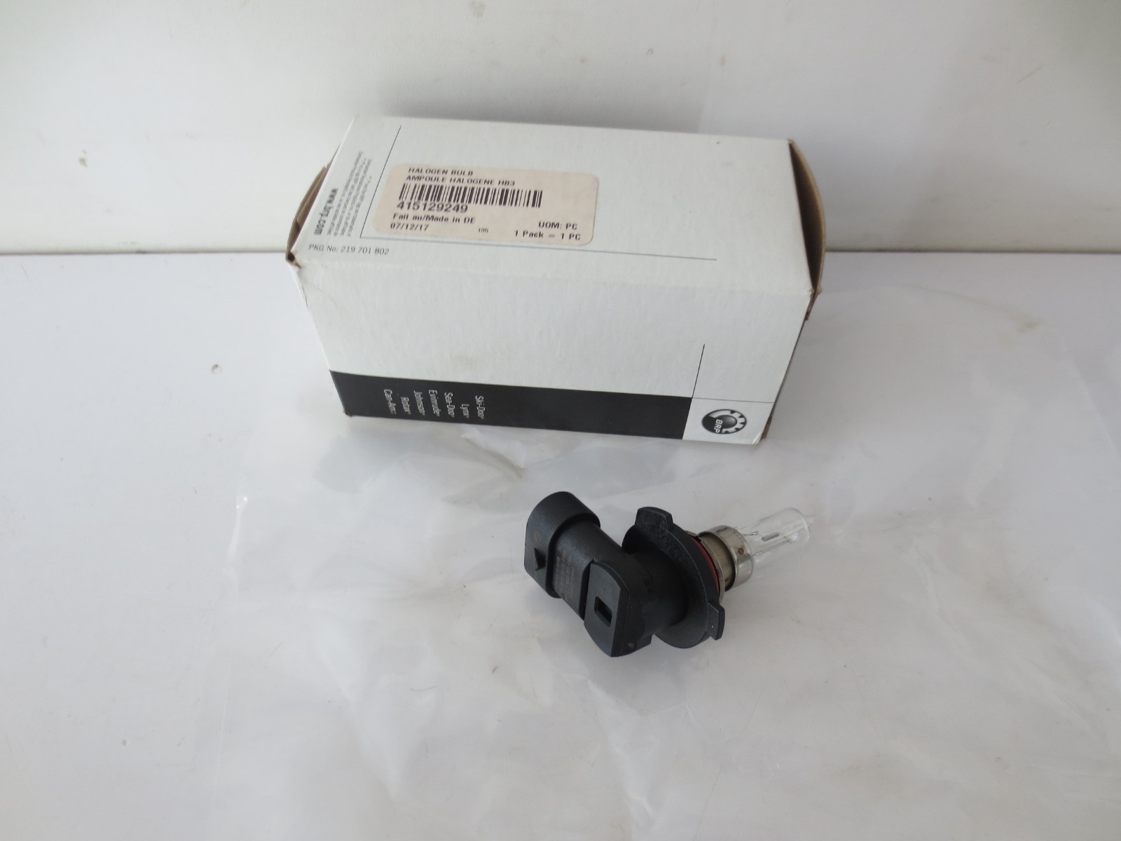 NEW Genuine Can-AM OEM Halogen Bulb 415129249 NEW Genuine Can-AM OEM Halogen Bulb 415129249