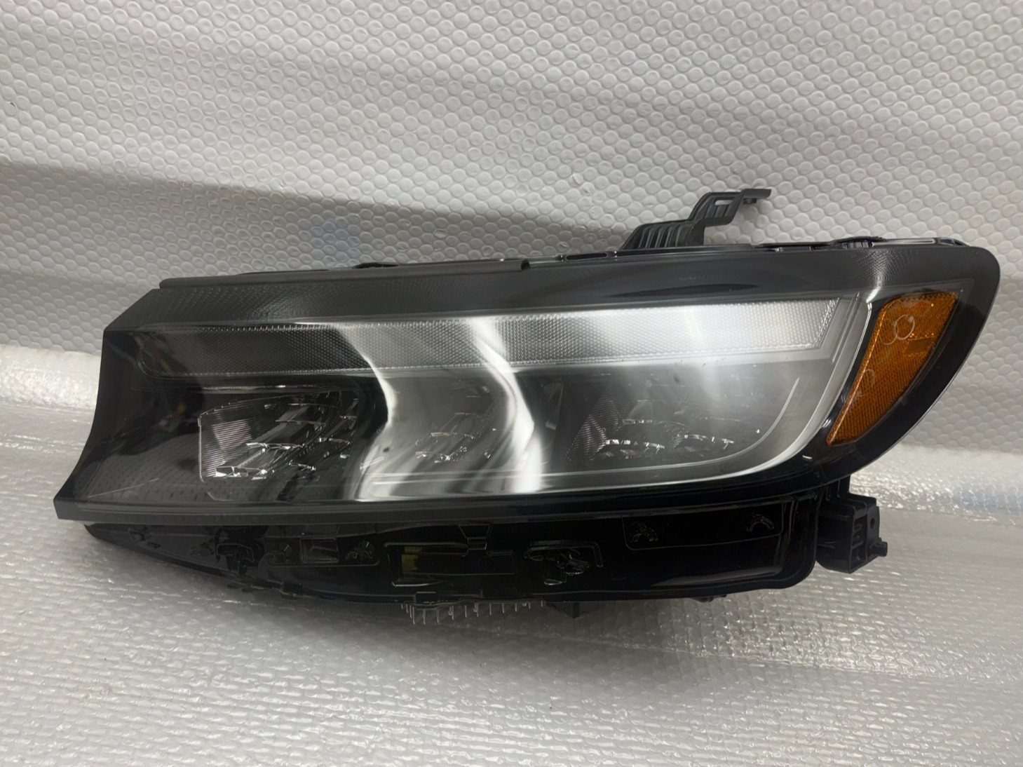 NICE. 2024-2026 HONDA PROLOGUE LEFT DRIVER SIDE HEADLIGHT LED OEM 85088656