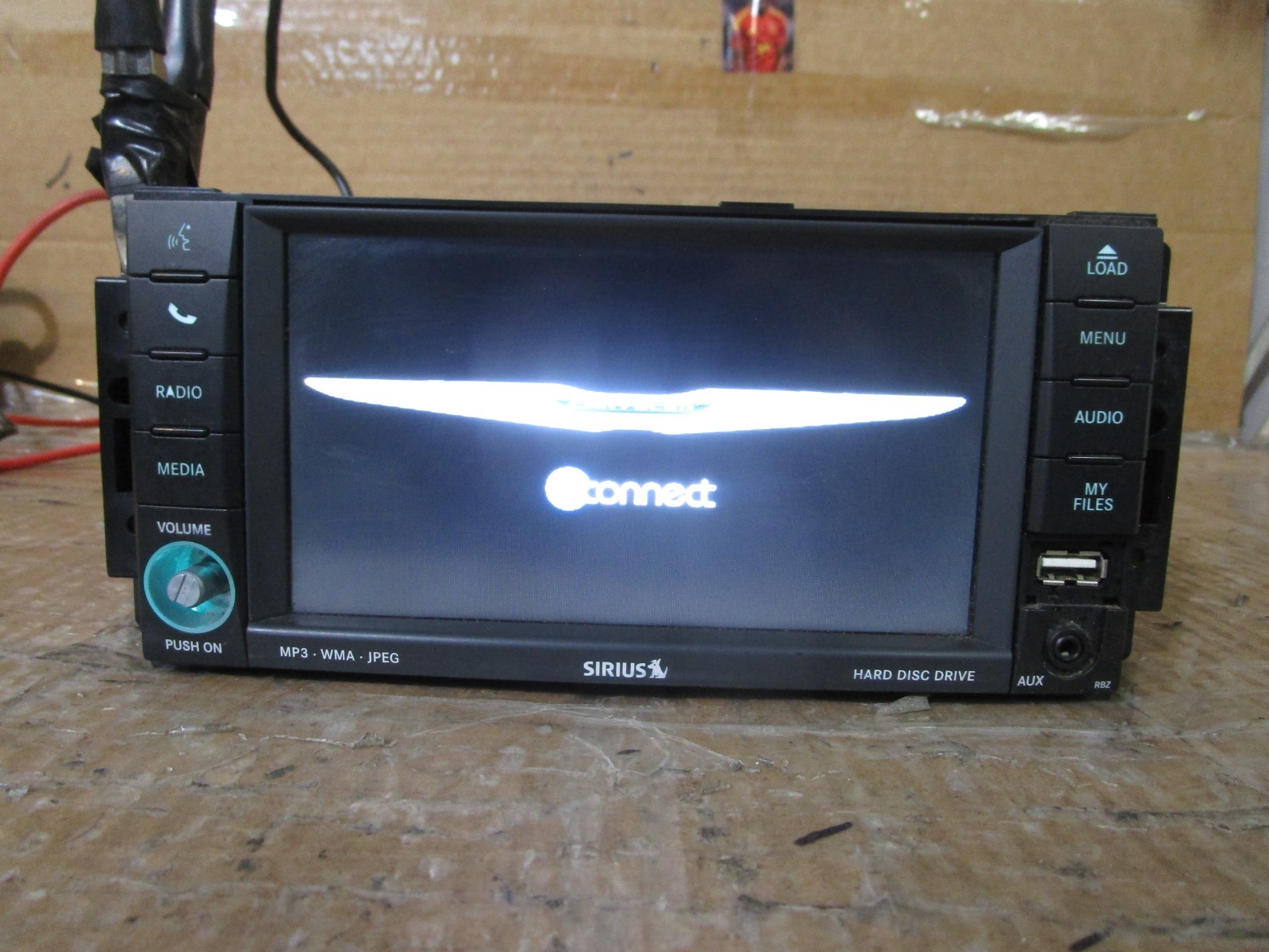 11 12 Chrysler 200 Radio Stereo CD Player Receiver Display Screen 05064677