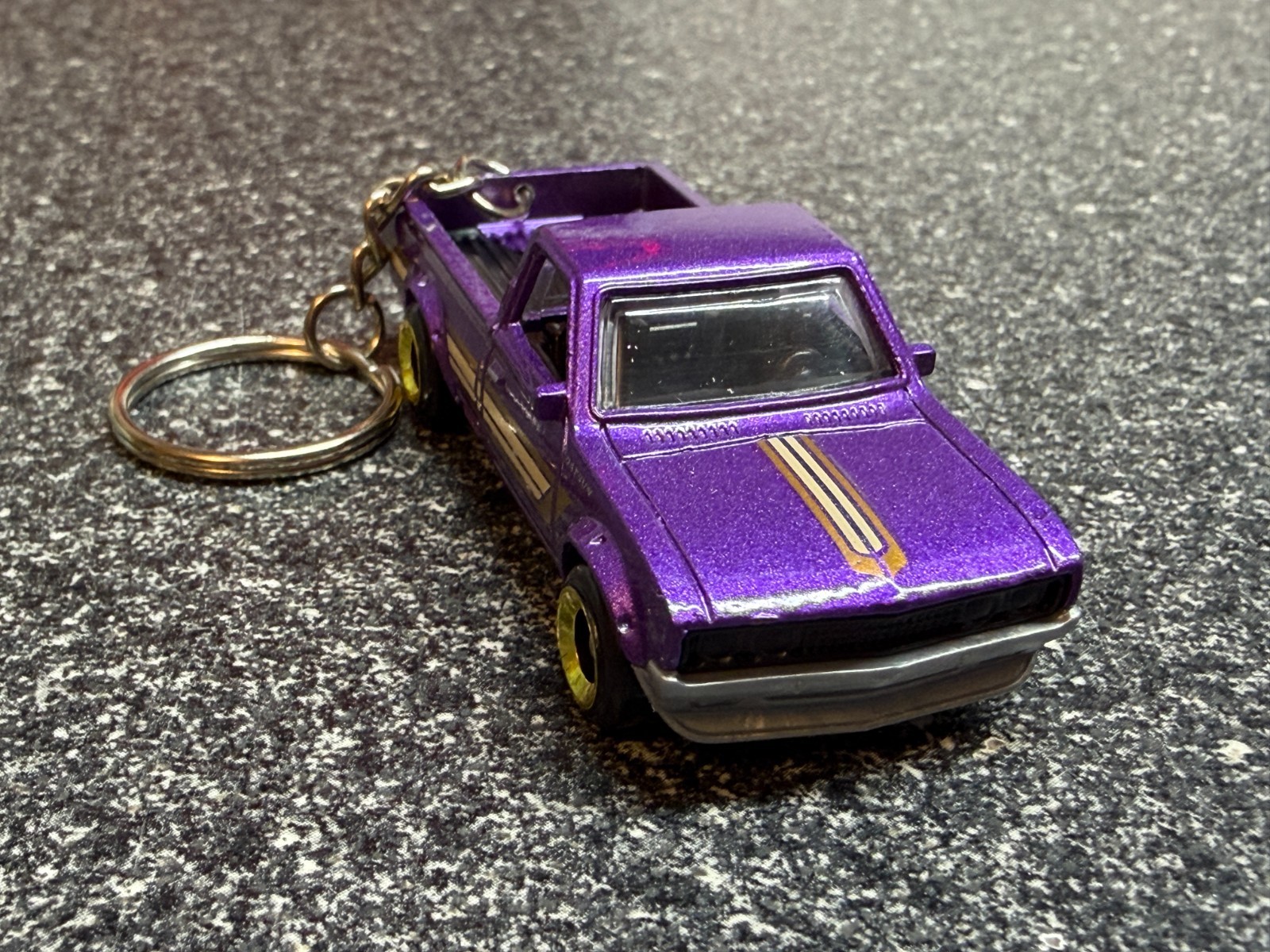 Nissan Datsun 620 Truck Keychain Purple Matchbox Hot Wheels Nissan Datsun 620 Truck Keychain Purple Matchbox Hot Wheels