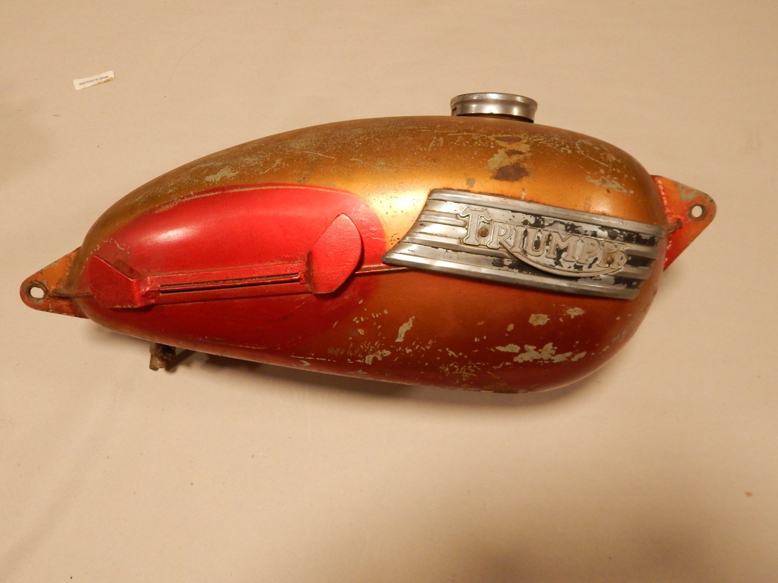 TRIUMPH T20 TIGER CUB SMALL GAS FUEL PETROL TANK MOUNTAIN T20T W/ BADGES