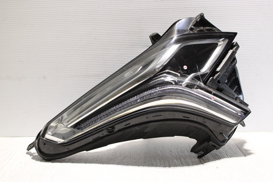 2020-2026 Cadillac XT5 LED Right Side Headlight Assembly OEM 84849606