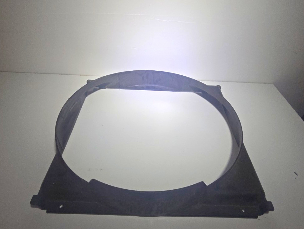 1982-1991 Volvo 740 780 940760 4cyl Turbo Fan Shroud 1317338 1982-1991 Volvo 740 780 940760 4cyl Turbo Fan Shroud 1317338