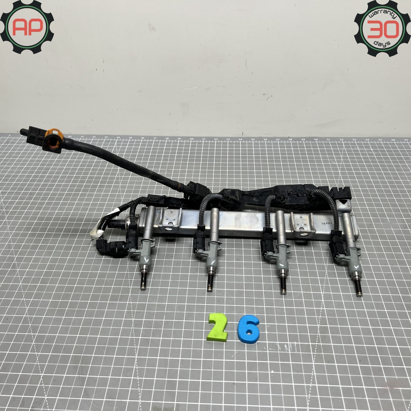 18-25 TOYOTA CAMRY HYBRID ENGINE FUEL RAIL RAMP W/ INJECTORS OEM 18-25 TOYOTA CAMRY HYBRID ENGINE FUEL RAIL RAMP W/ INJECTORS OEM