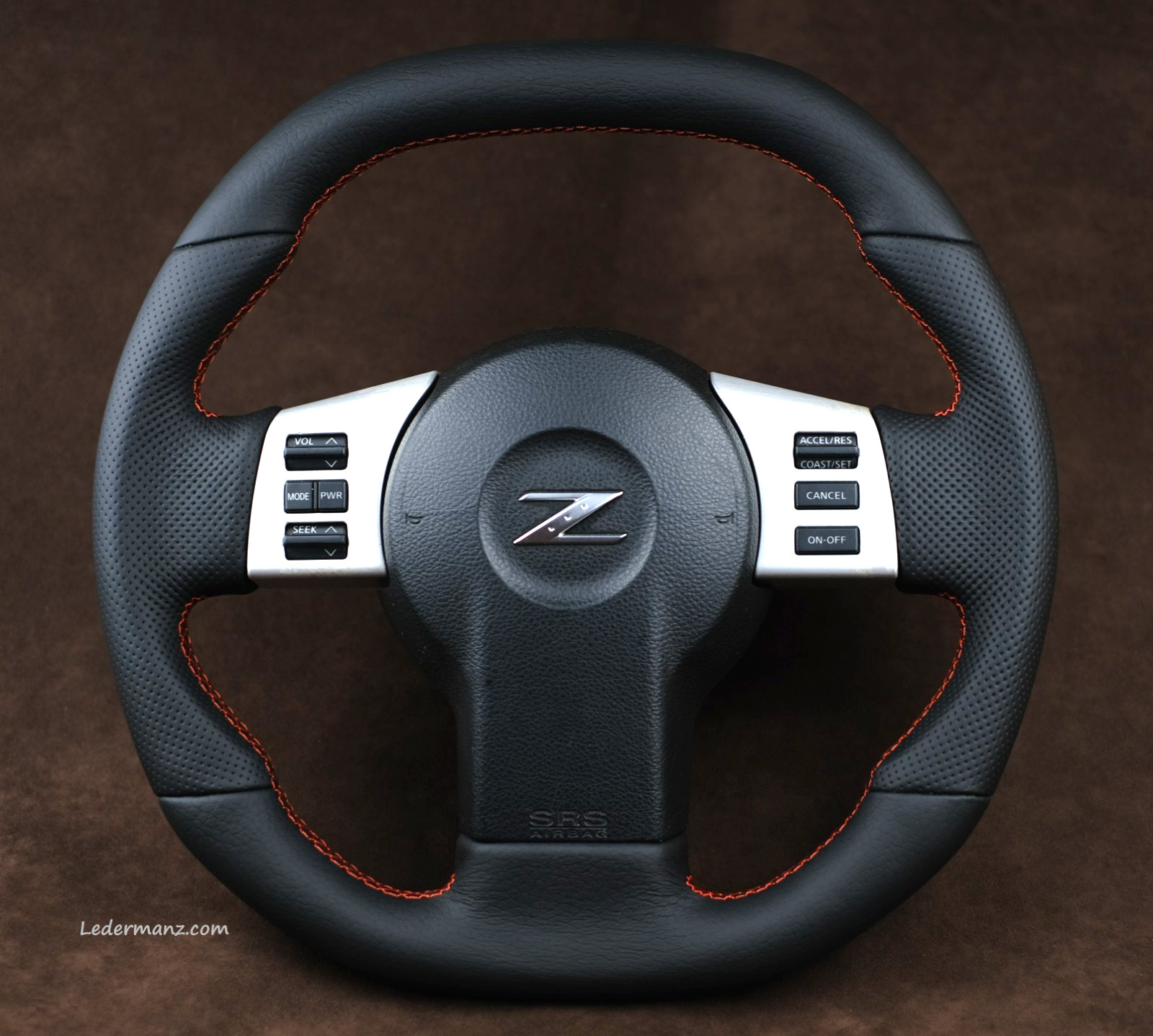 OEM 350 Z Bespoke custom Steering Wheel flat top bottom thick Nismo 350z z33