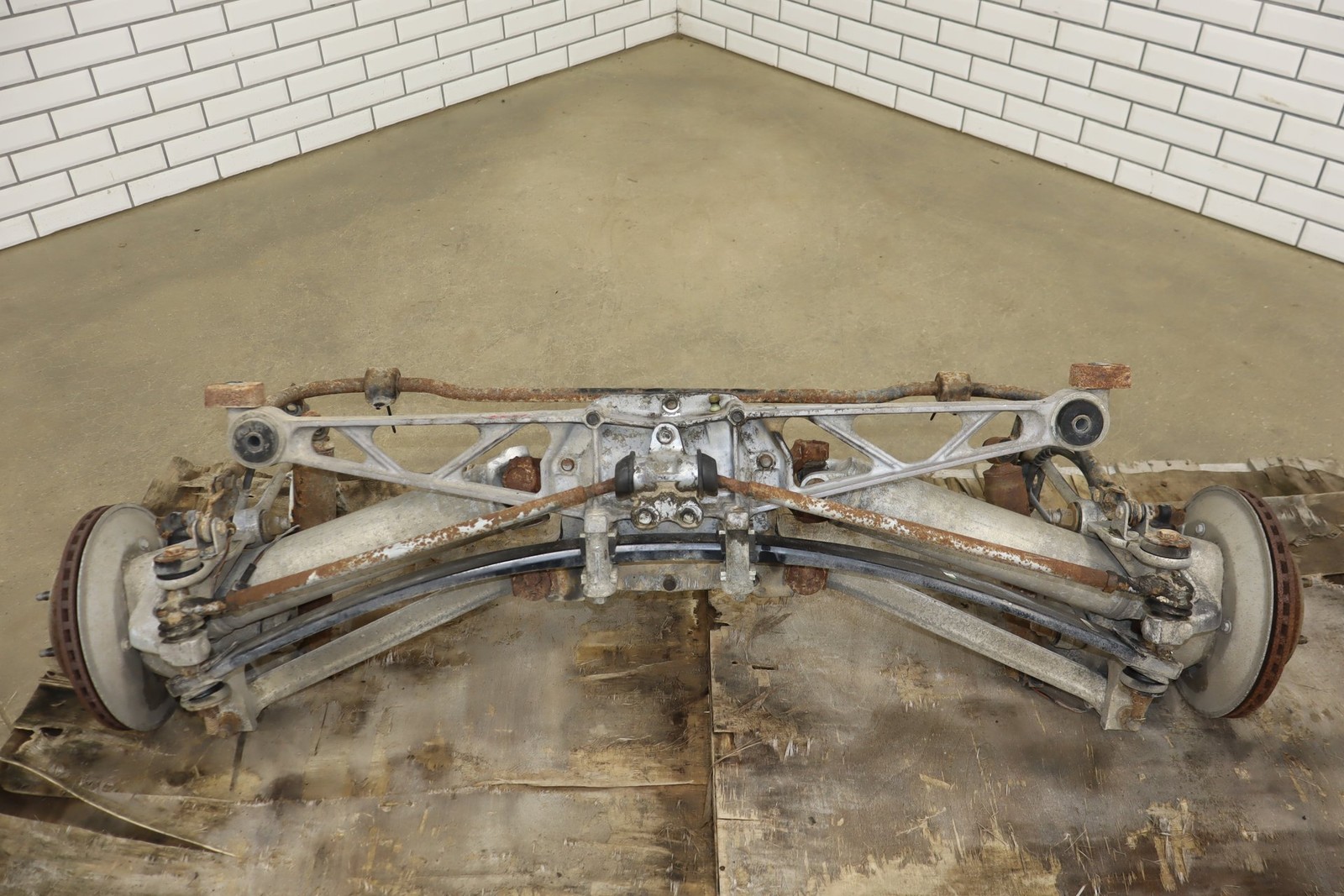 1984-1987 Chevrolet Corvette C4 Rear Suspension Dropout W/ 2.59 Dana 36 Carrier