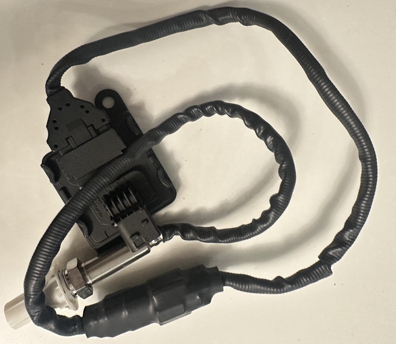 Genuine Paccar Cummins NOx Sensor Nitrogen Oxide PN 4326874
