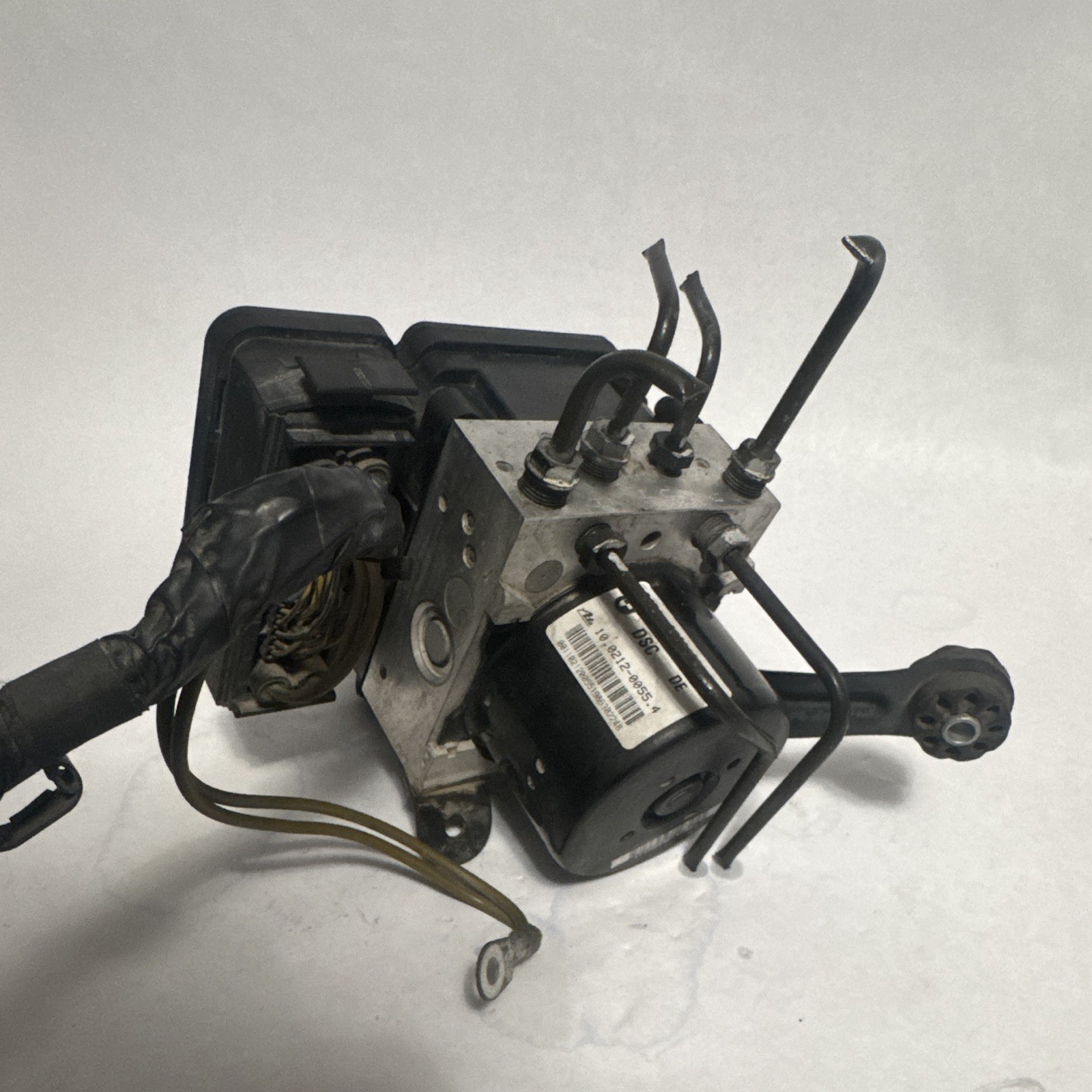 2006-2008 BMW E85 Z4 ABS DSC PUMP CONTROL MODULE 3451-6769162-02 2006-2008 BMW E85 Z4 ABS DSC PUMP CONTROL MODULE 3451-6769162-02