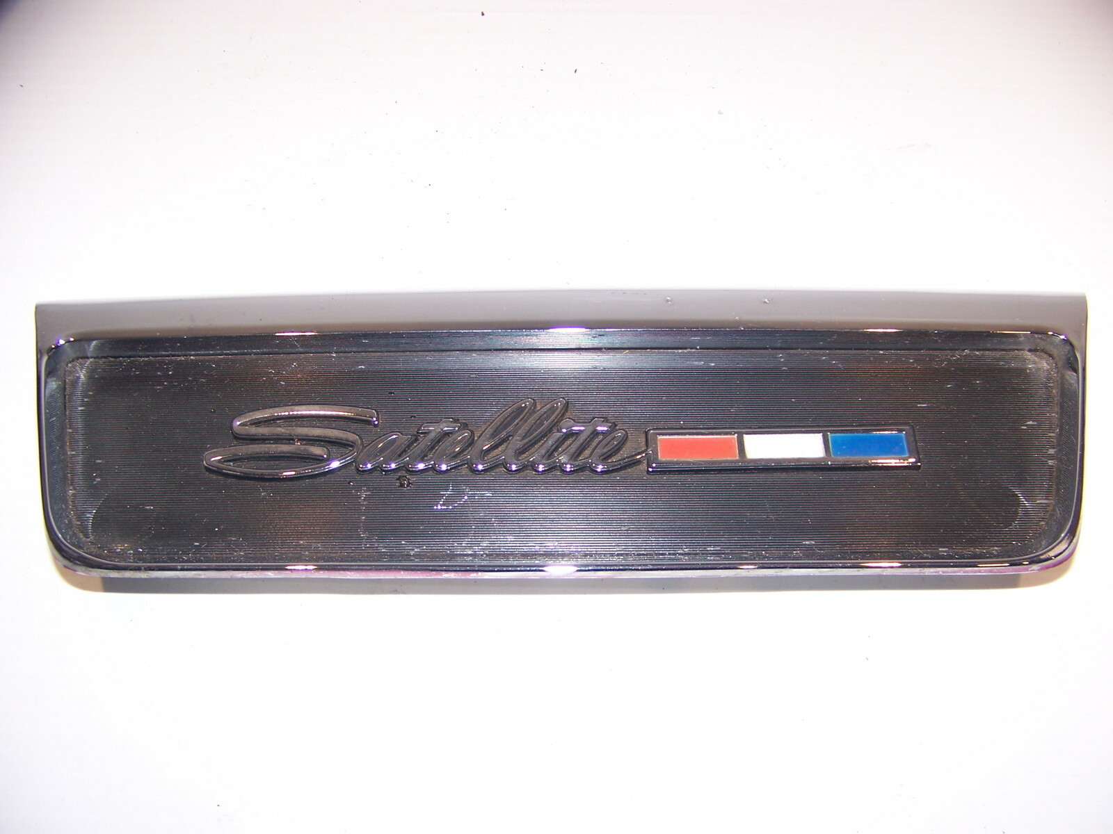 1966 PLYMOUTH SATELLITE REAR SEAT TRIM SHROUD & EMBLEM OEM #2656361