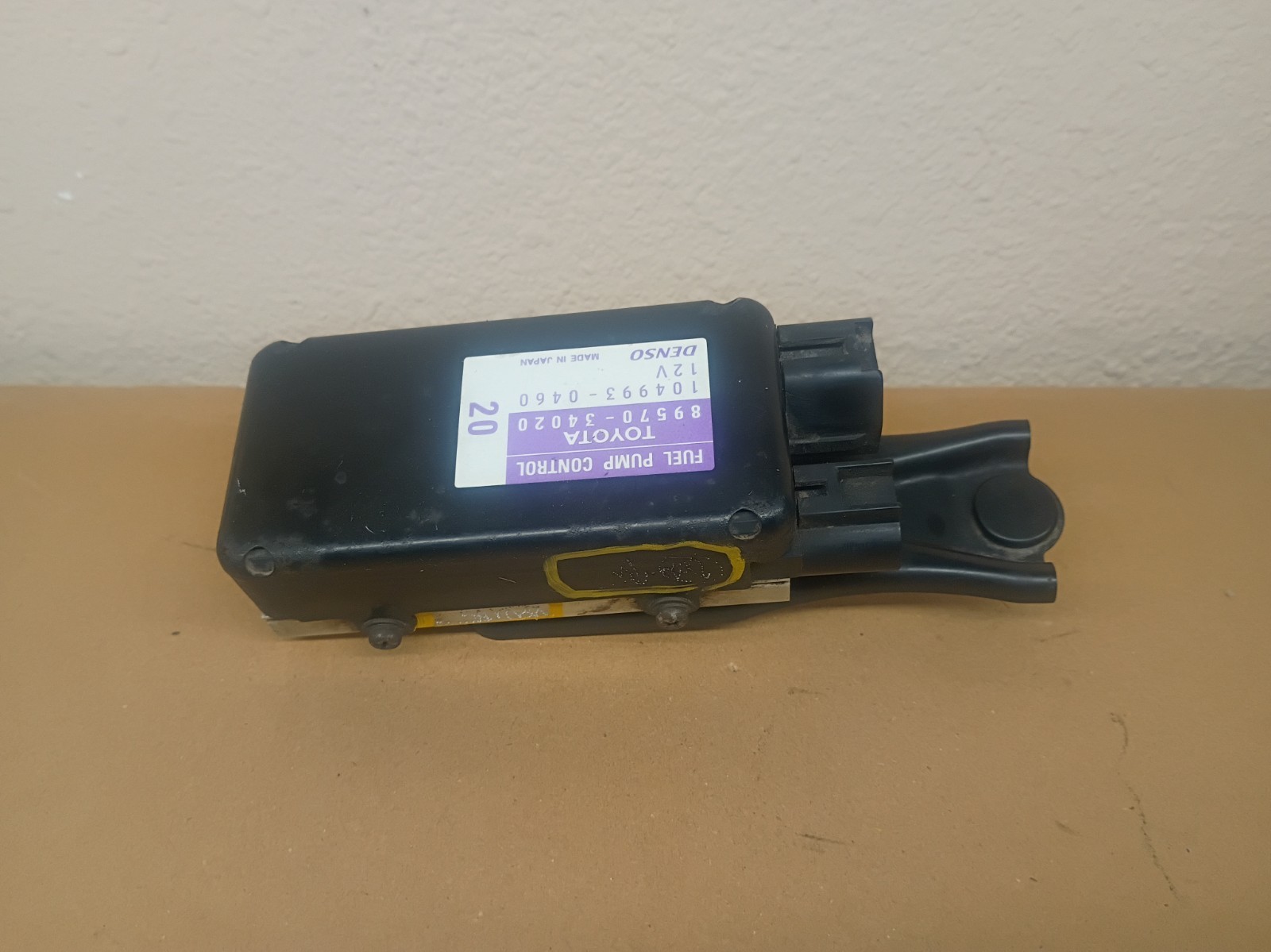 2007-2011 Toyota Tundra Fuel Pump Control Assembly P/N 89570-34020