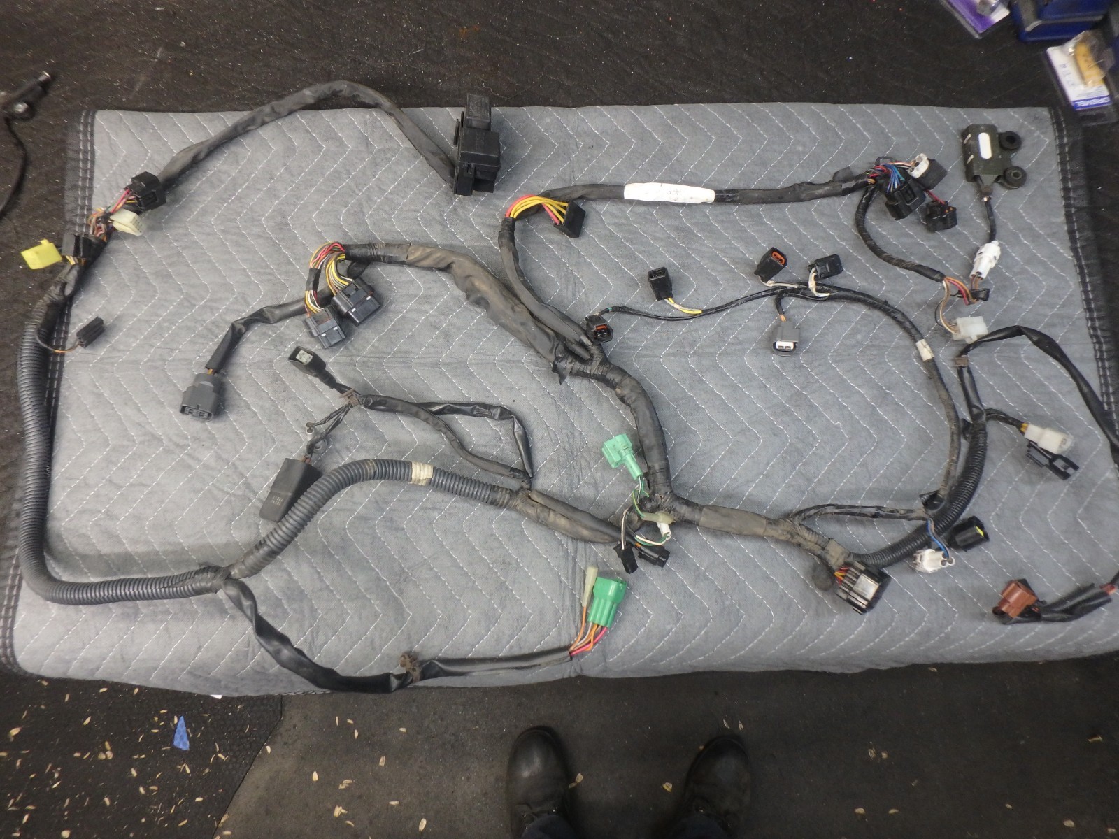SUZUKI GSXR 750 00-01 MAIN WIREHARNESS - GREAT CONDITION  - 9/26