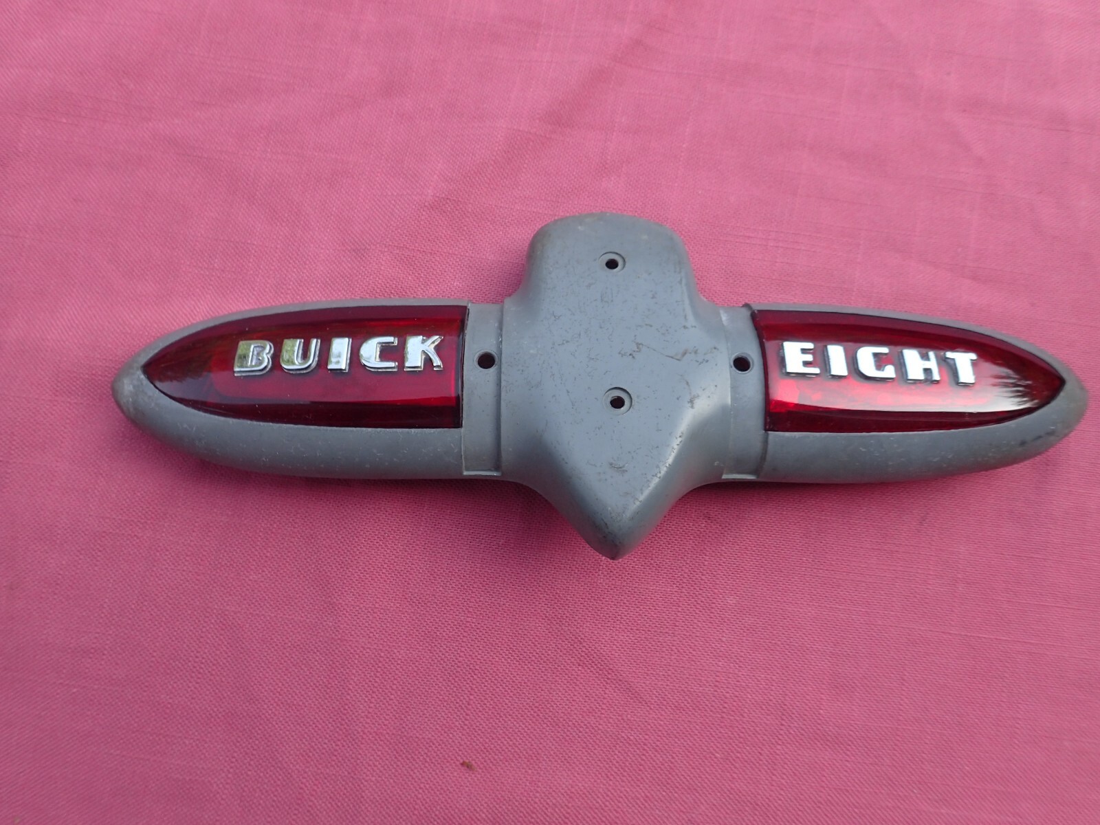 1939 Buick trunk turn signal light assembly, NOS 923732 tail light lamp
