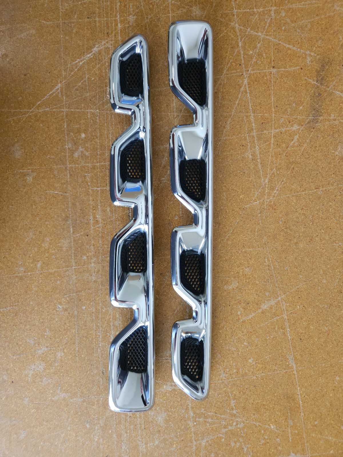 2006-11 BUICK LUCERNE FENDER VENTS 4 PORT