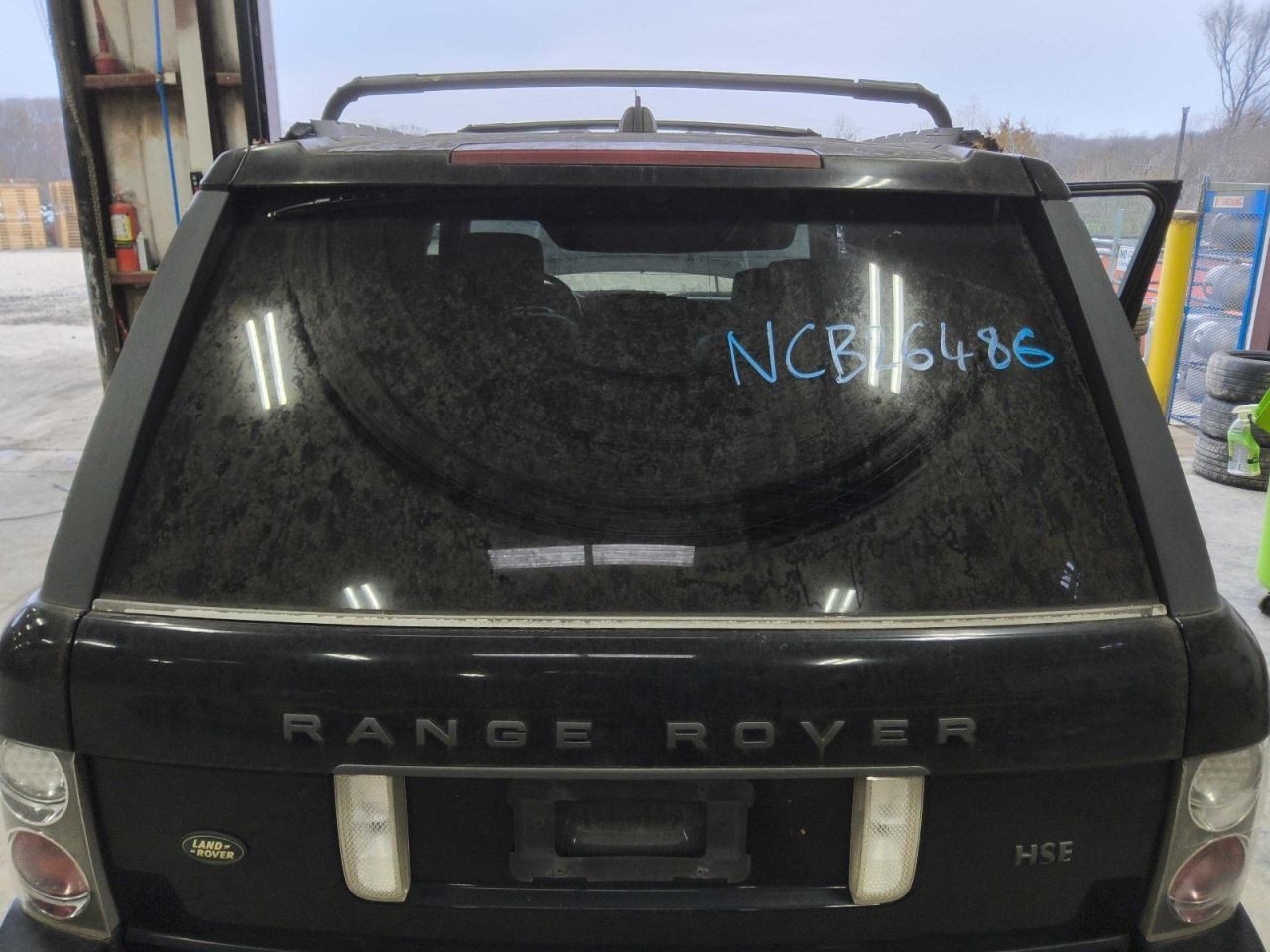 (LOCAL PICKUP ONLY) Trunk/Hatch/Tailgate Upper With Rear View Camera Fits 06-09