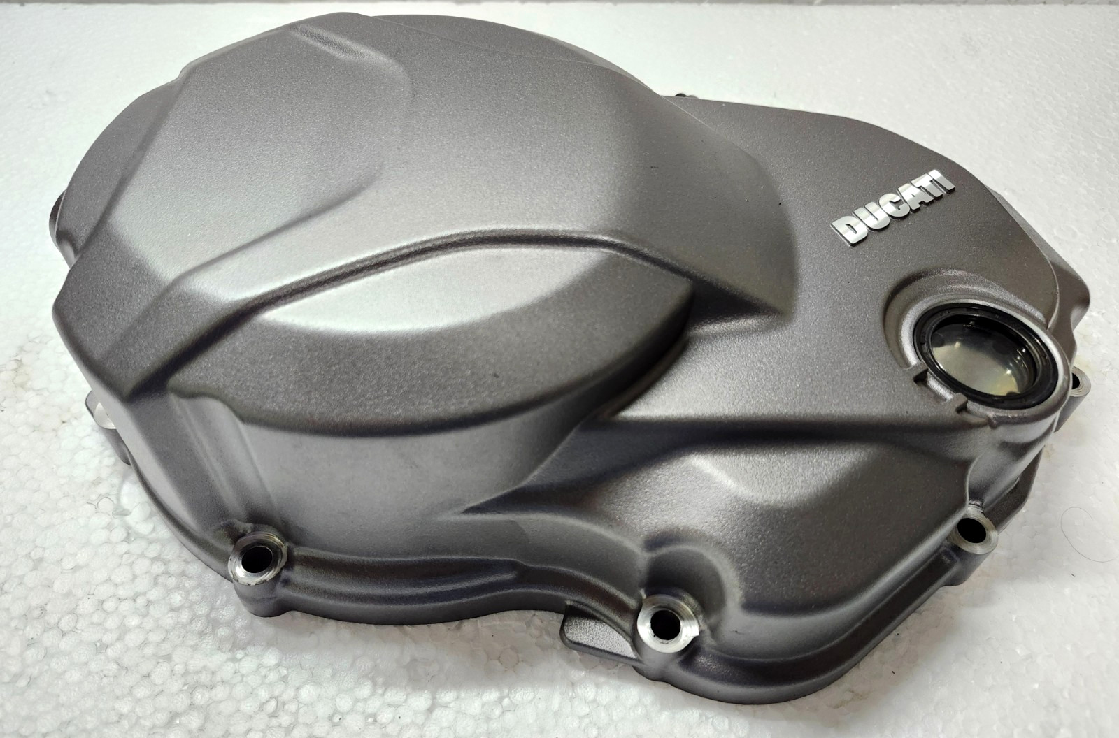 New OEM Dealer Take-Off 2021 - 2025 Ducati Monster 937 Clutch Cover # 24331652A New OEM Dealer Take-Off 2021 - 2025 Ducati Monster 937 Clutch Cover # 24331652A