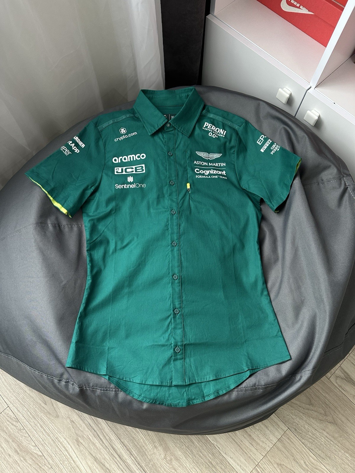 ASTON MARTIN JERSEY RACING PIRELLI FORMULA 1 TEAM ORIGINAL SIZE XS