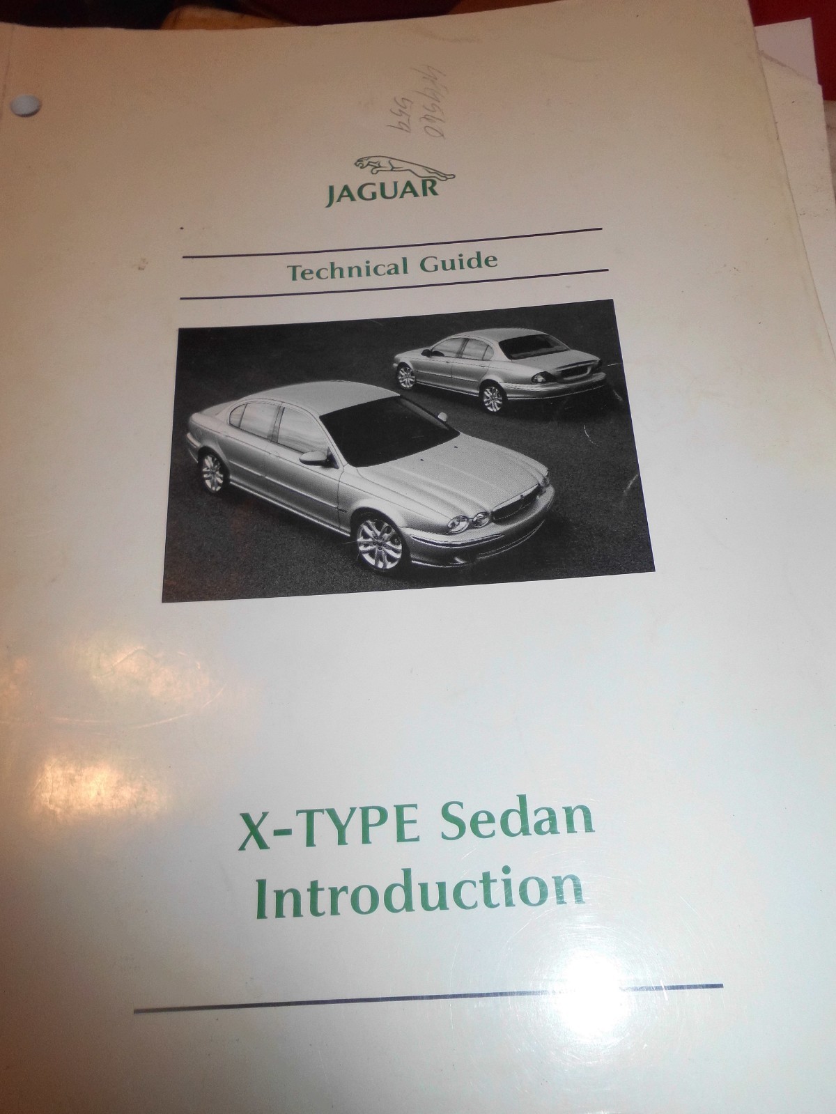 JAGUAR X-TYPE SEDAN FACTORY  ORIGINAL INTRODUCTION TECHNICAL GUIDE 119 PAGES