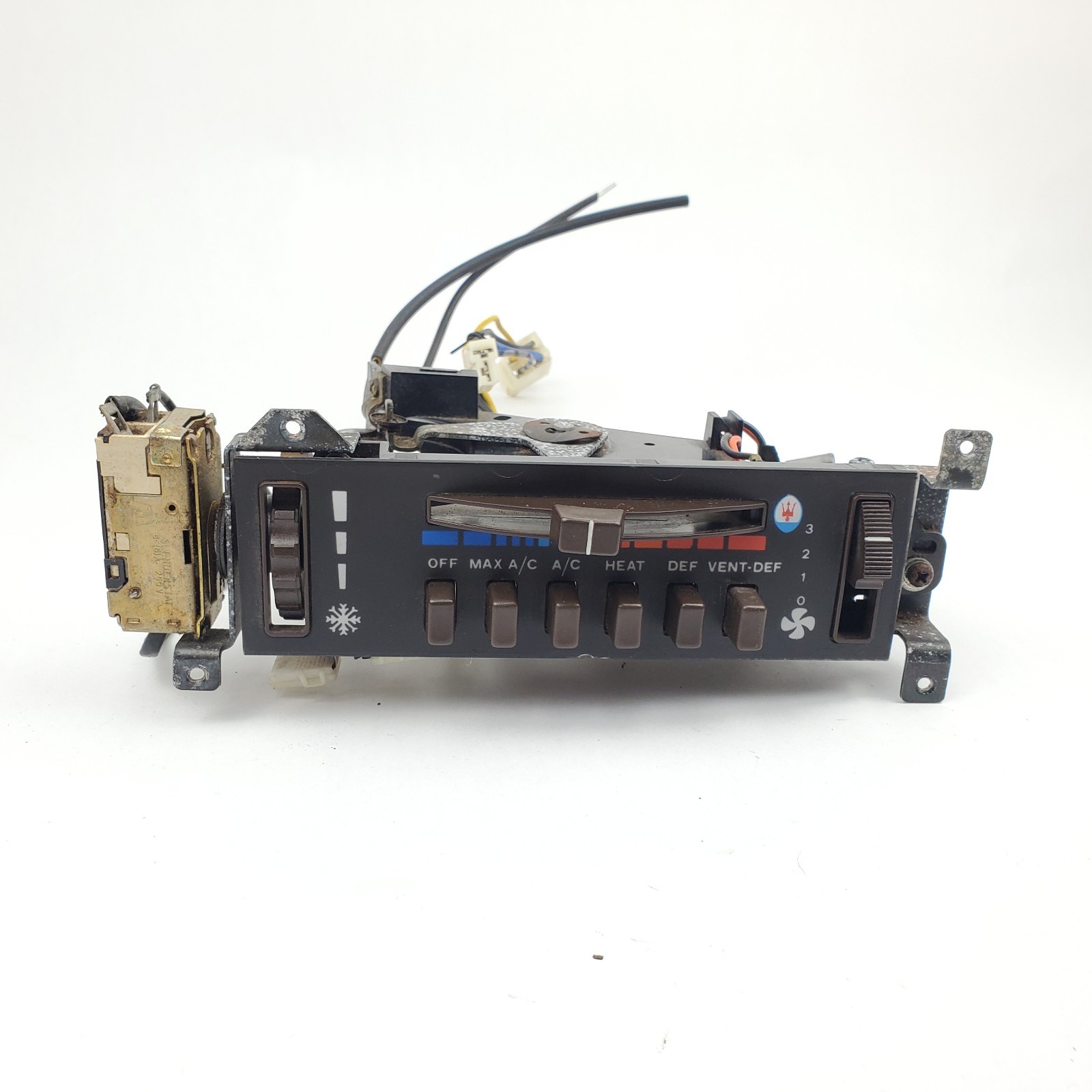1984 Maserati Biturbo Climate Air Control Assembly Heat Air Condition Used