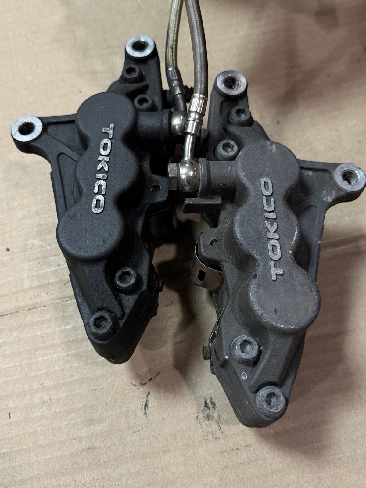 98-99 KAWASAKI NINJA ZX6R RIGHT LEFT FRONT BRAKE CALIPER SET PAIR CALIPERS Lever 98-99 KAWASAKI NINJA ZX6R RIGHT LEFT FRONT BRAKE CALIPER SET PAIR CALIPERS Lever