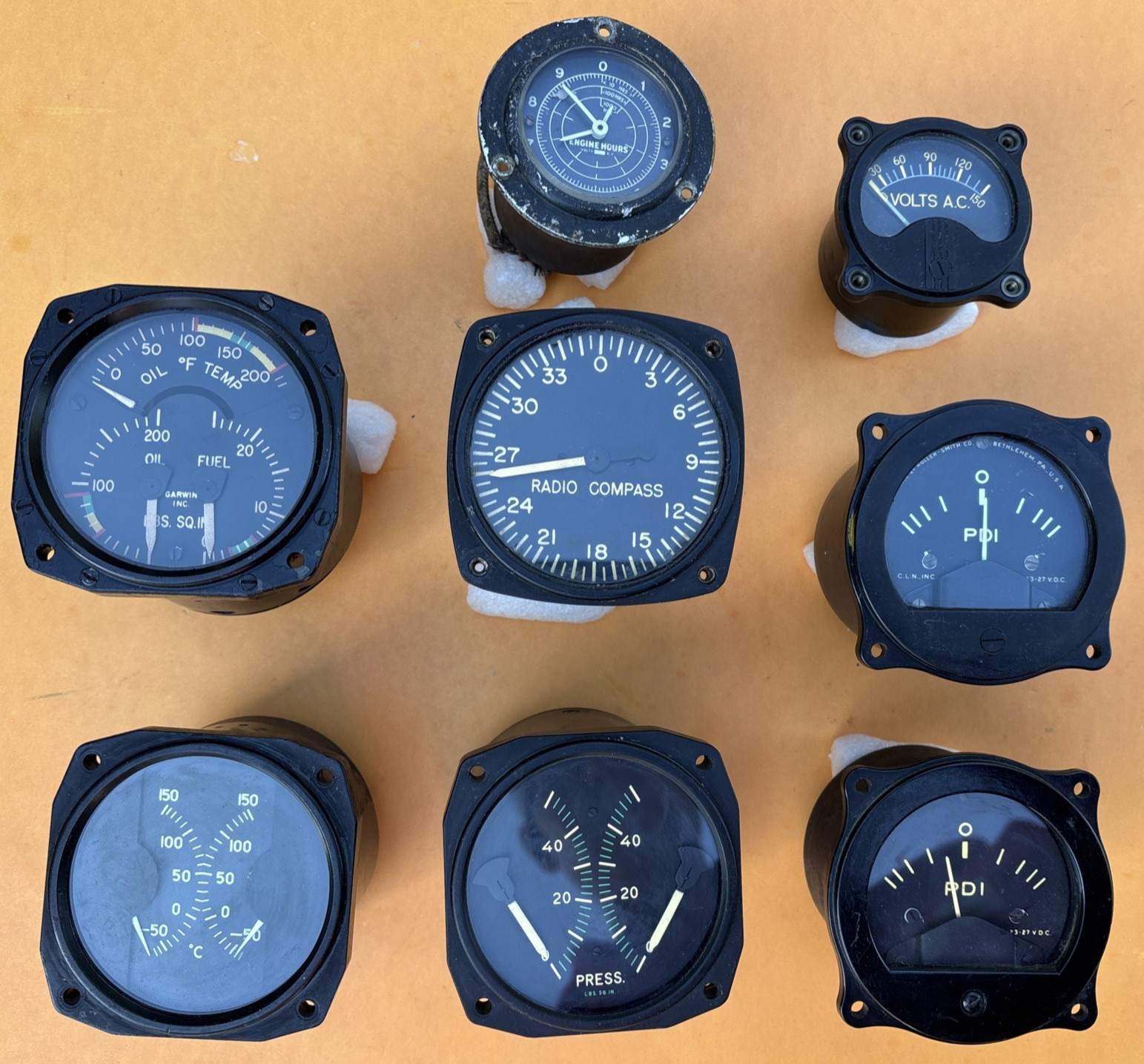 VTG Aircraft Instruments Aviation Gauges Lot of 8 Garwin/Bendix/Roller-Smith etc VTG Aircraft Instruments Aviation Gauges Lot of 8 Garwin/Bendix/Roller-Smith etc