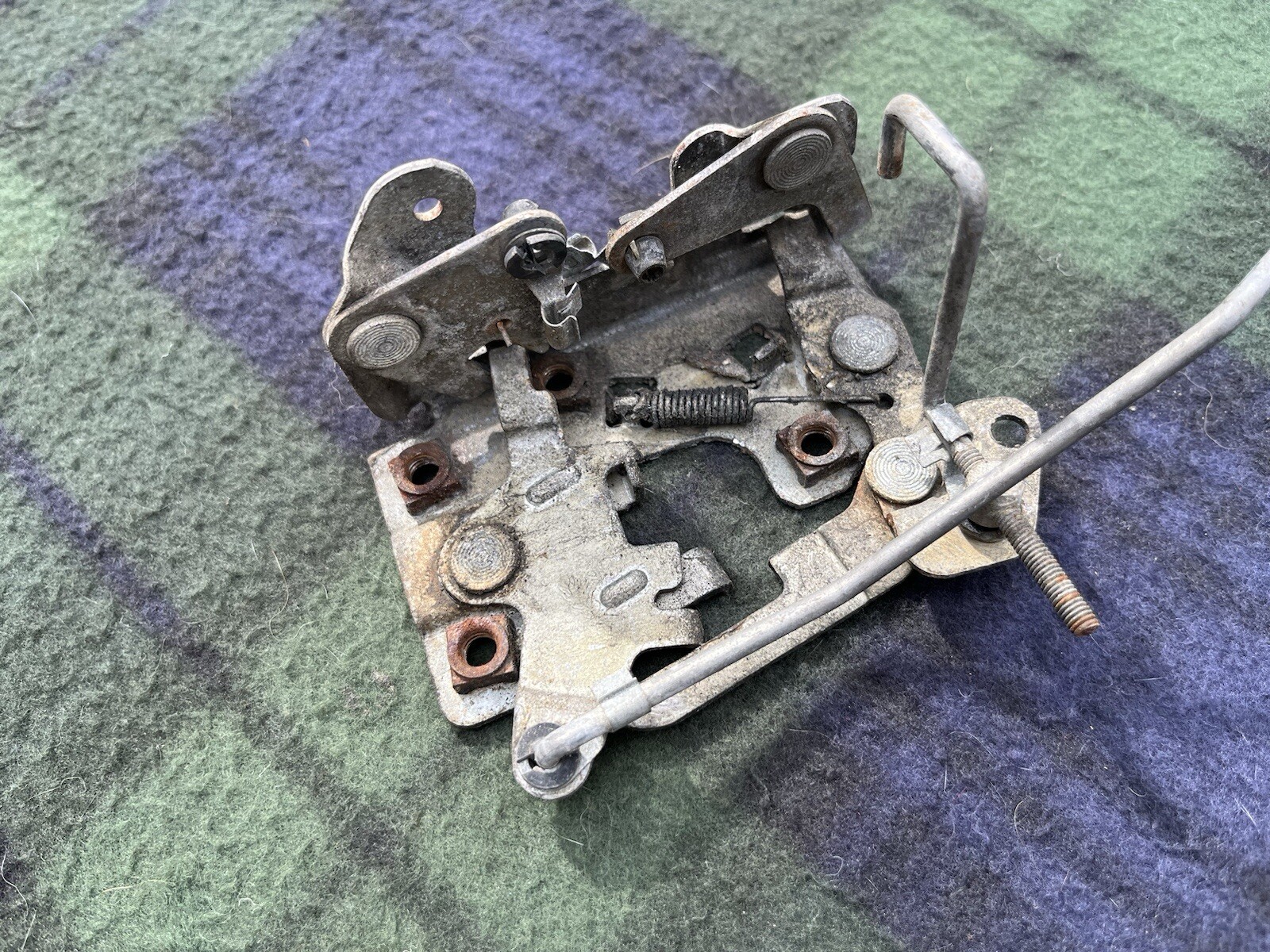 Jaguar XJS V12 Driver Left Interior Door Lock Mechanicals