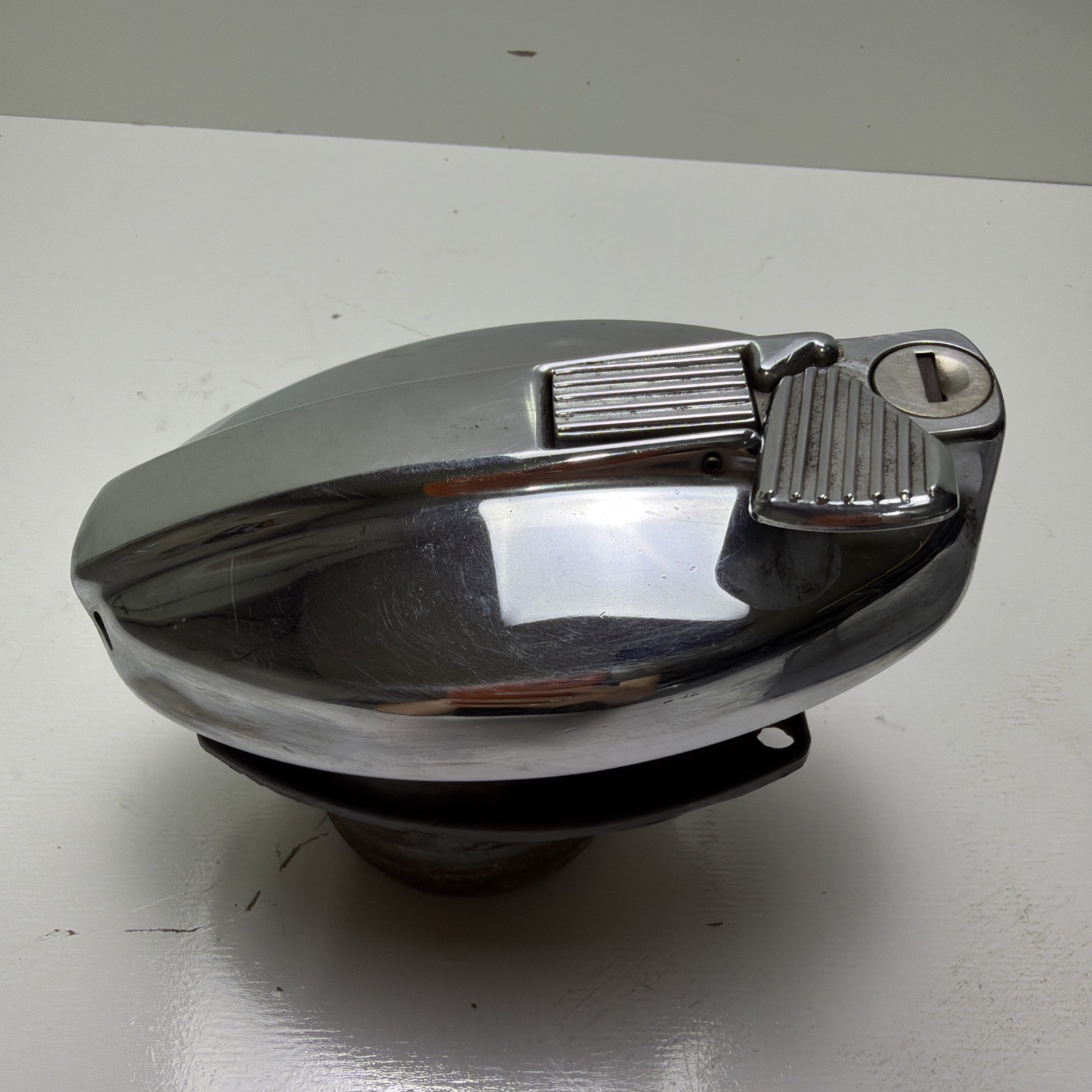 Original Jaguar XJ6 Series III Chrome Fuel Filler Cap Assembly OEM No Key