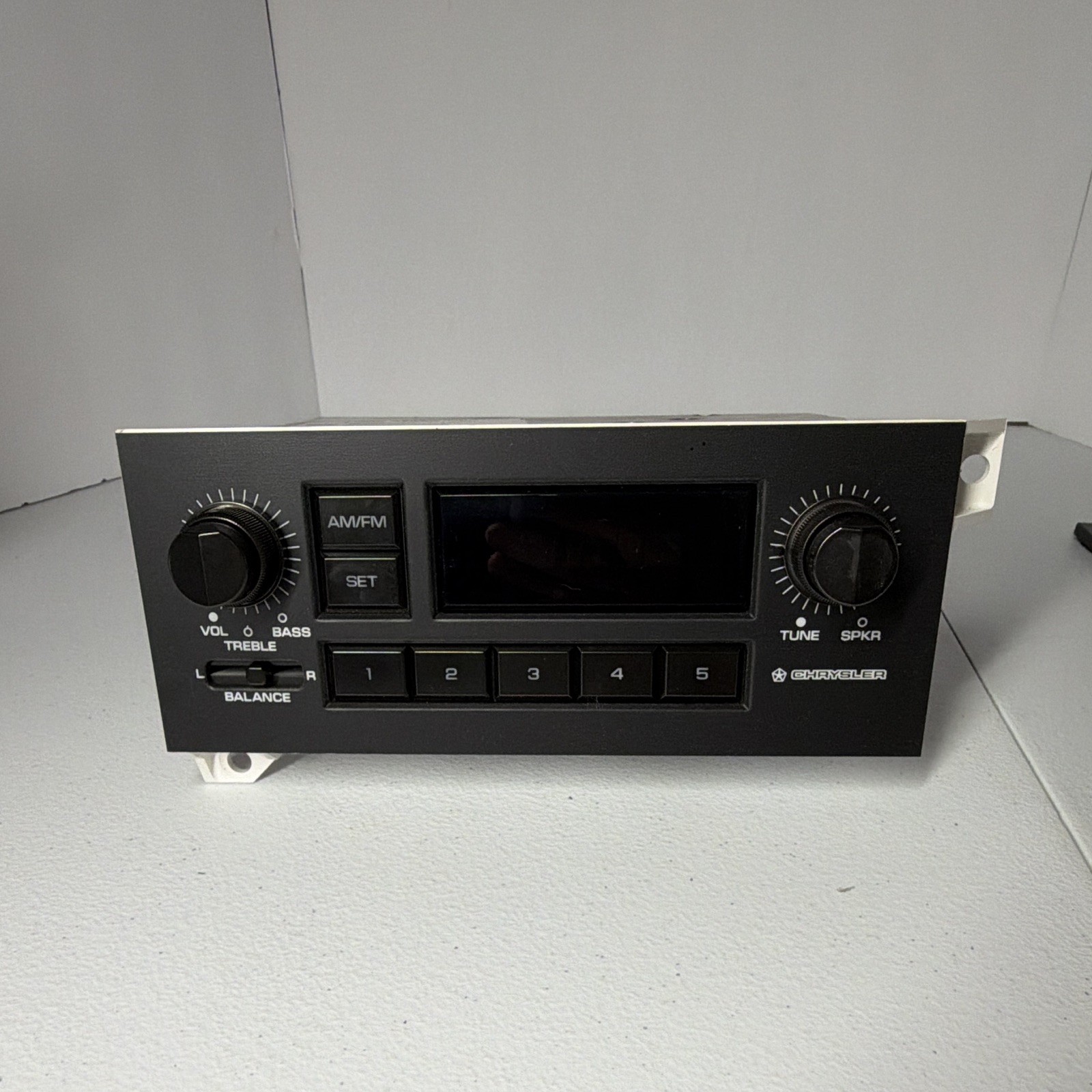 Vintage OEM Chrysler Mopar AM FM Radio 4311956 Dodge Plymouth 1980s/90 Untested Vintage OEM Chrysler Mopar AM FM Radio 4311956 Dodge Plymouth 1980s/90 Untested