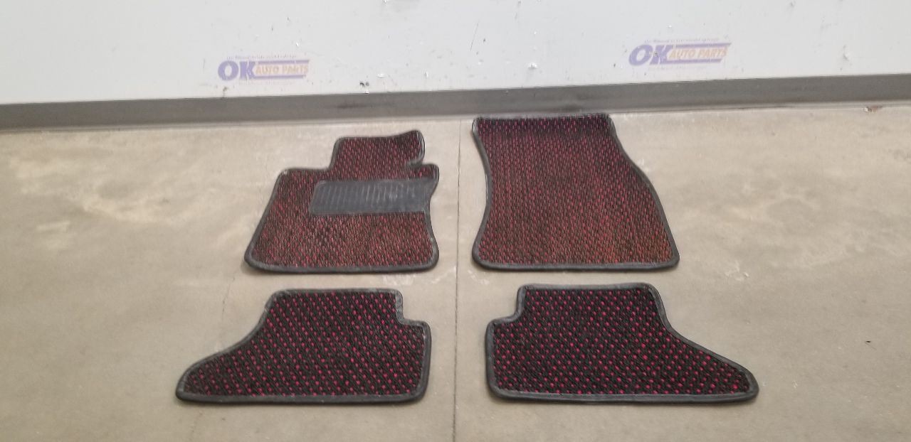08 BMW M6 E64 COCOMAT FLOOR MAT SET FRONT AND REAR BLACK AND RED